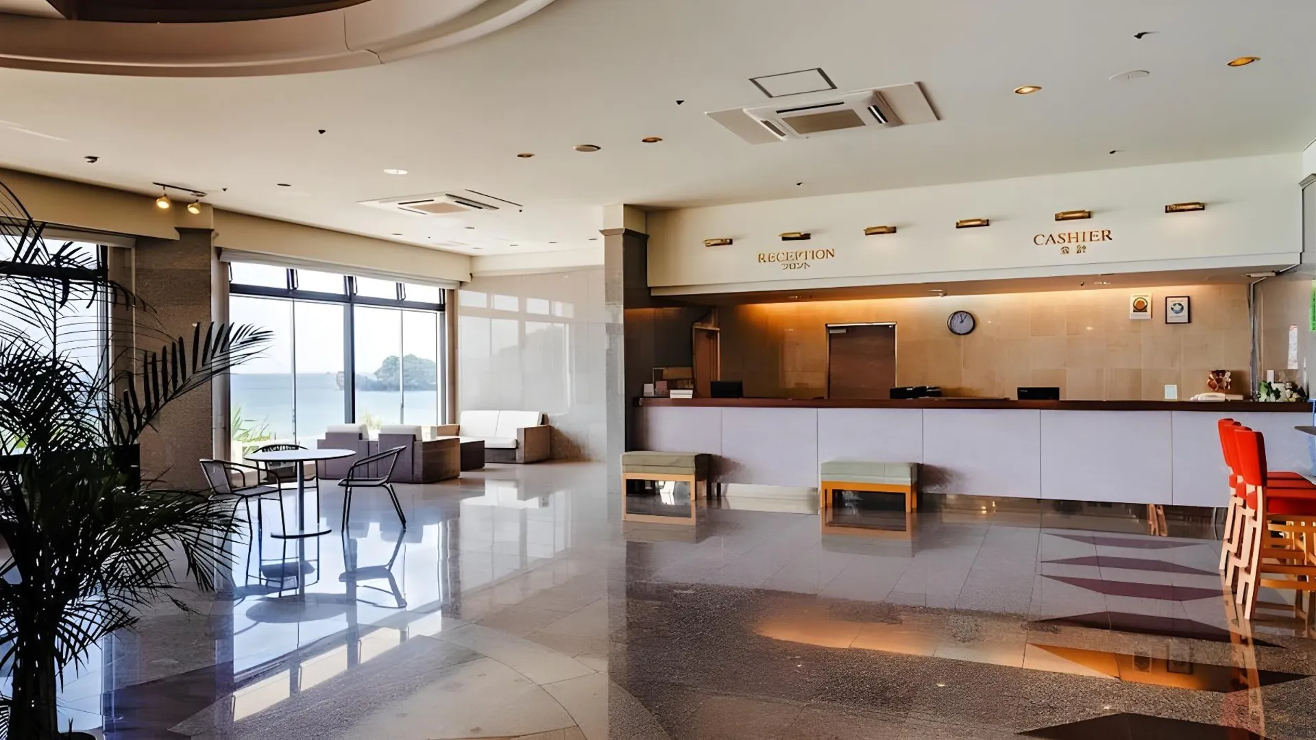 오키나와 본섬 호텔 리조넥스 나고 3성급 호텔 로비