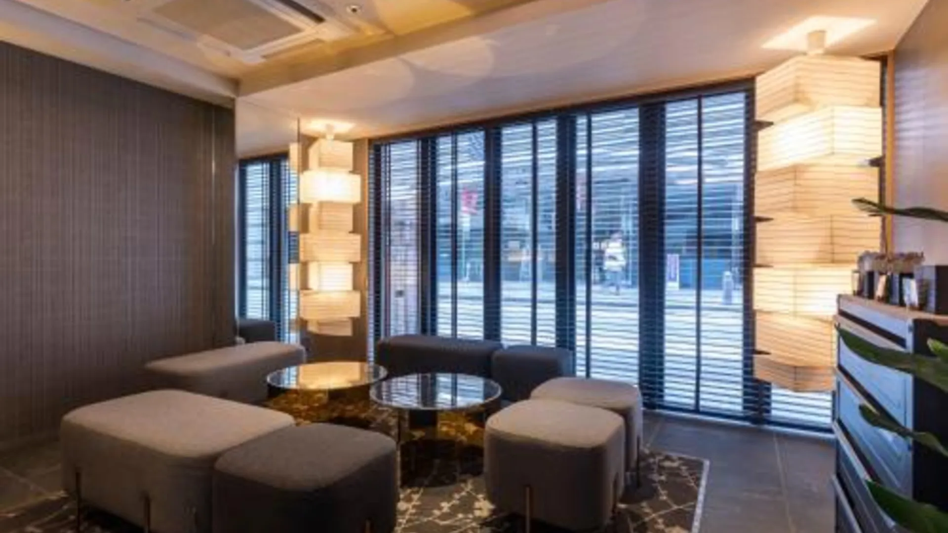 교토 Tabist kiki HOTEL KYOTO Sanjo Takakura 3성급 호텔 로비