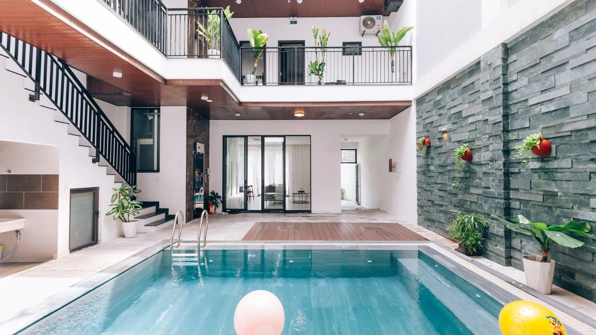 다낭 프억 미의 빌라 (1000m², 침실 9개, 프라이빗 욕실 9개) 4성급 싱글룸 로비