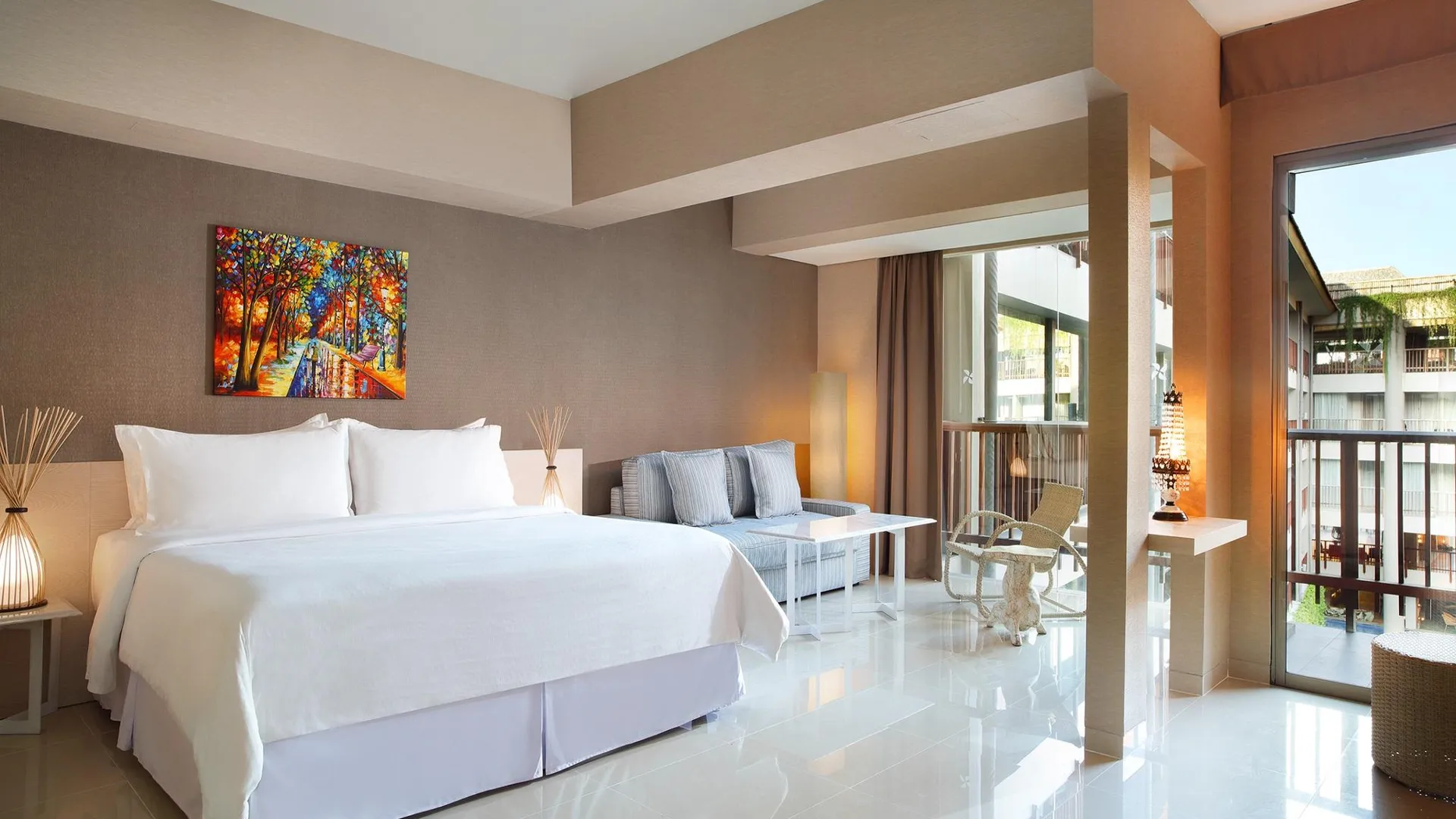 발리 포 포인츠 바이 쉐라톤 발리, 쿠타 4성급 호텔 스위트룸