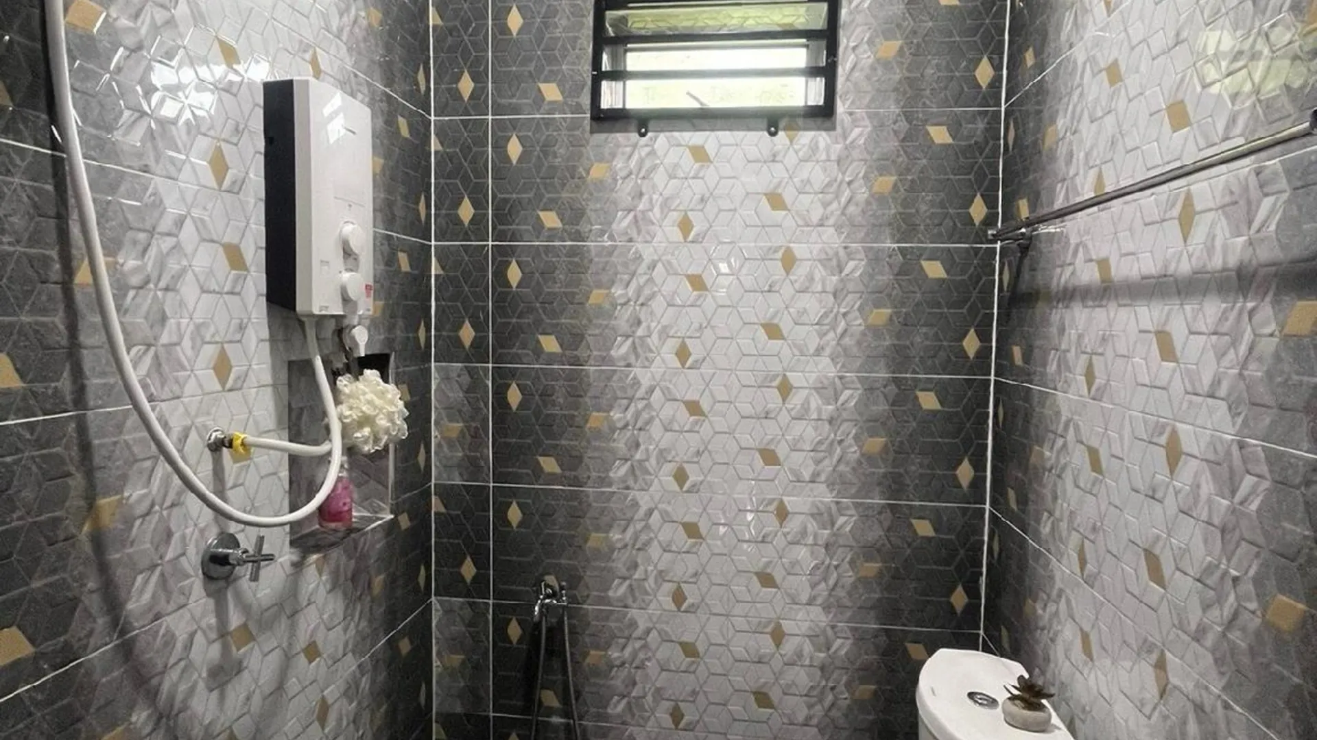 말라카 말라카 시내의 프라이빗 하우스 (800m², 침실 3개, 프라이빗 욕실 2개) 2성급 싱글룸 전망