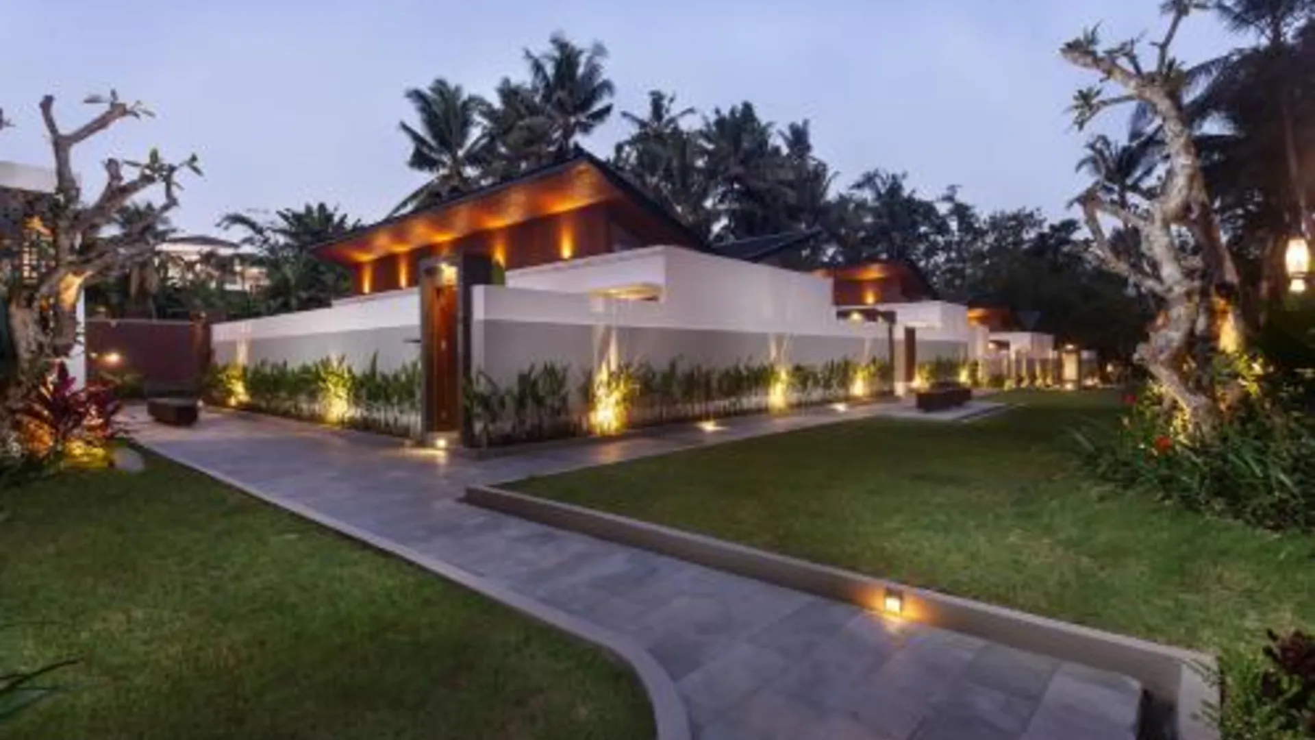 발리 디 앰벵안 빌라 우붓 바이 제뉴인호스트 호텔 외관