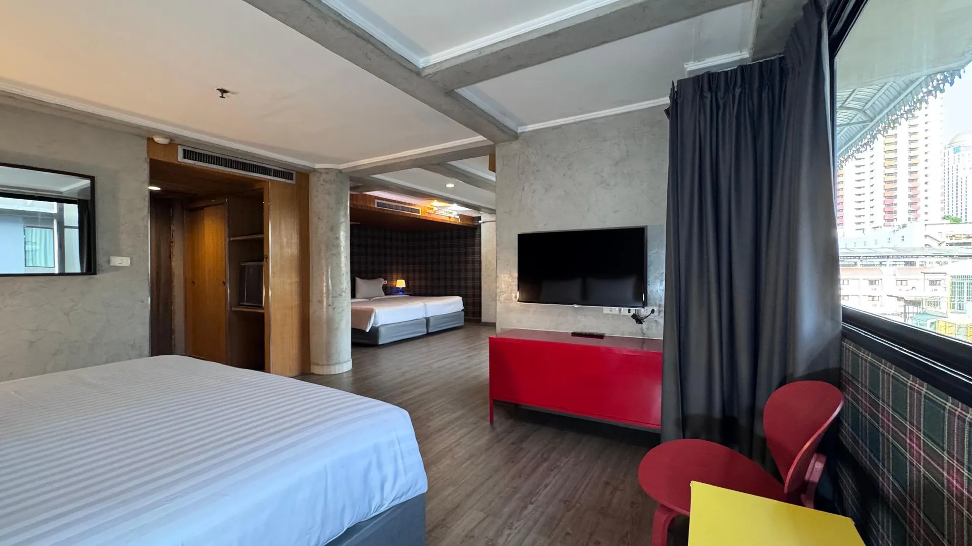 방콕 화이트 팰리스 호텔 3성급 호텔 스위트룸