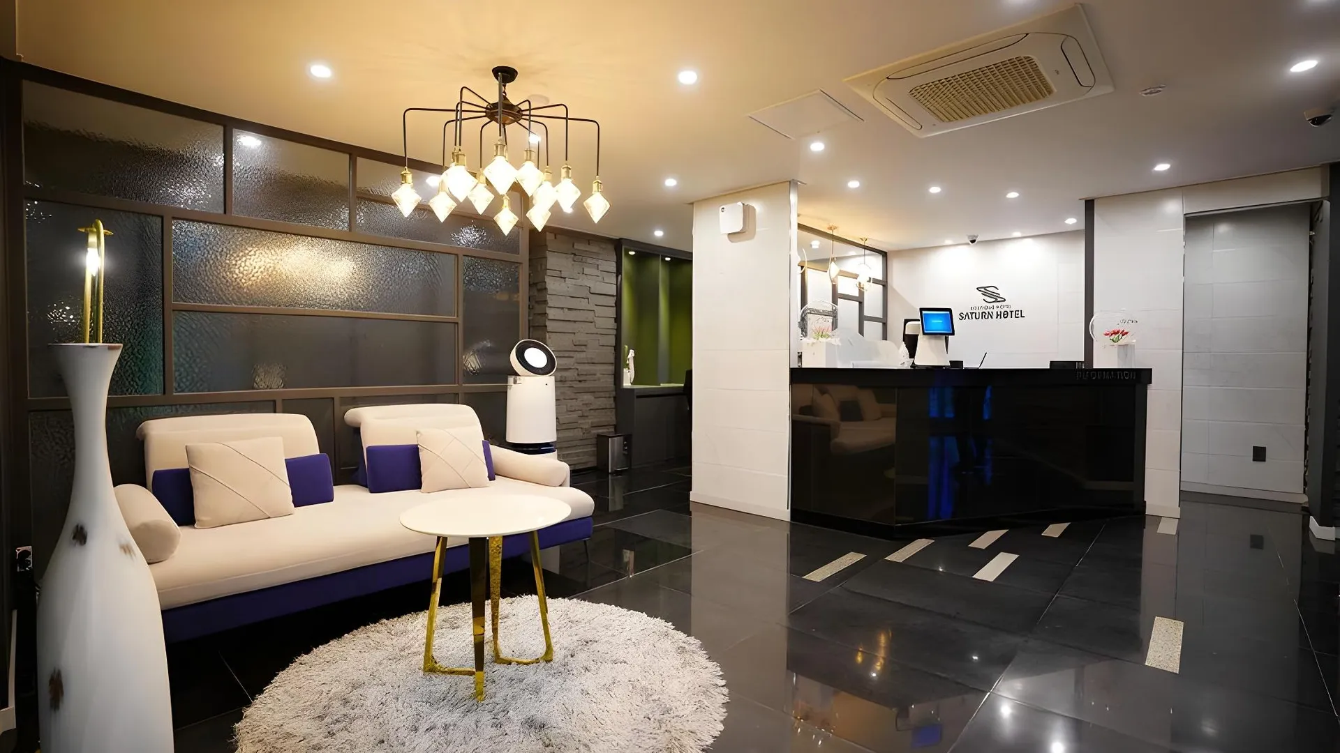 서울 장한평 새턴호텔 3성급 호텔 외관