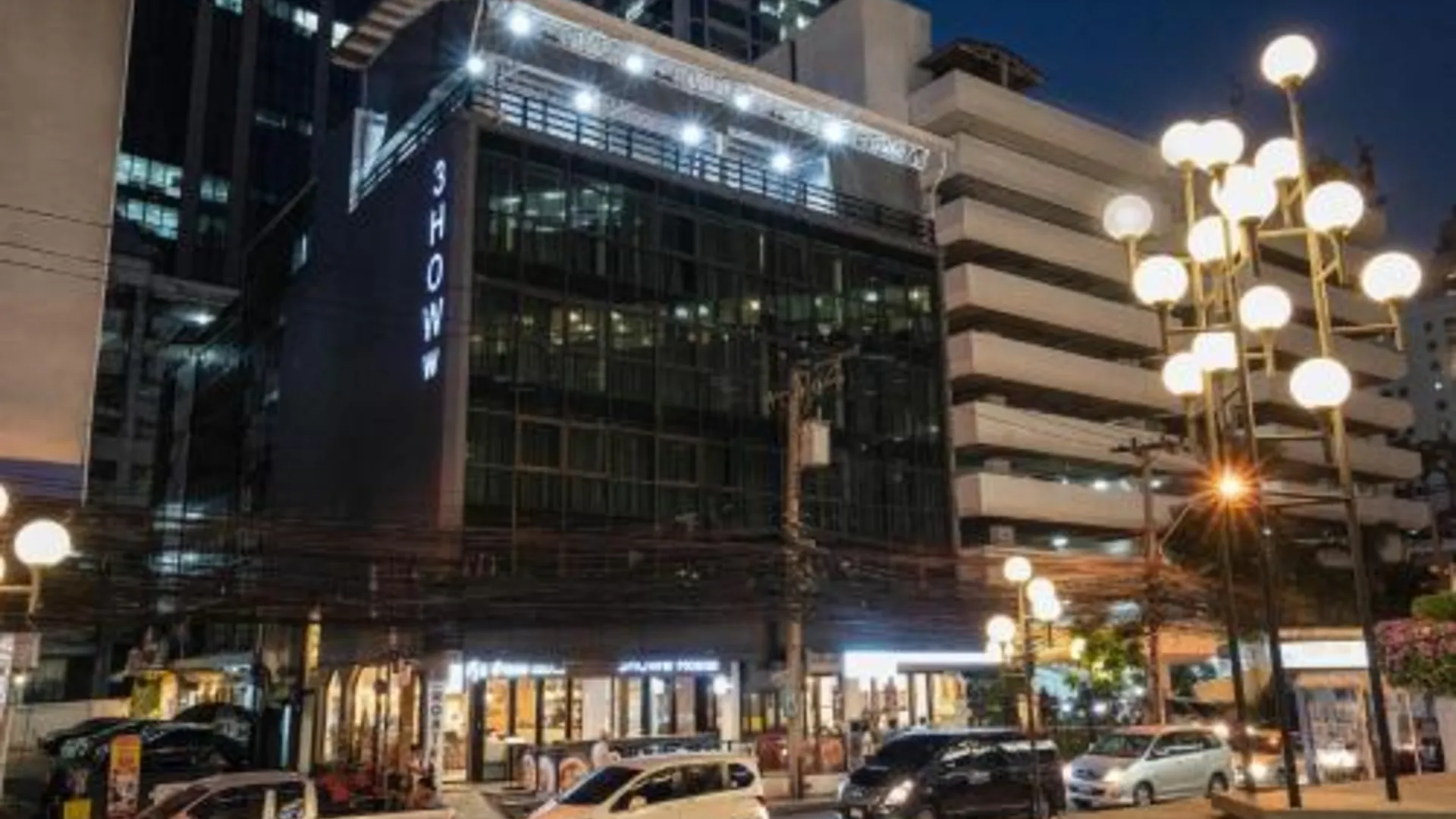 방콕 3 하우 호스텔 앳 수쿰윗 21 2성급 호텔 로비