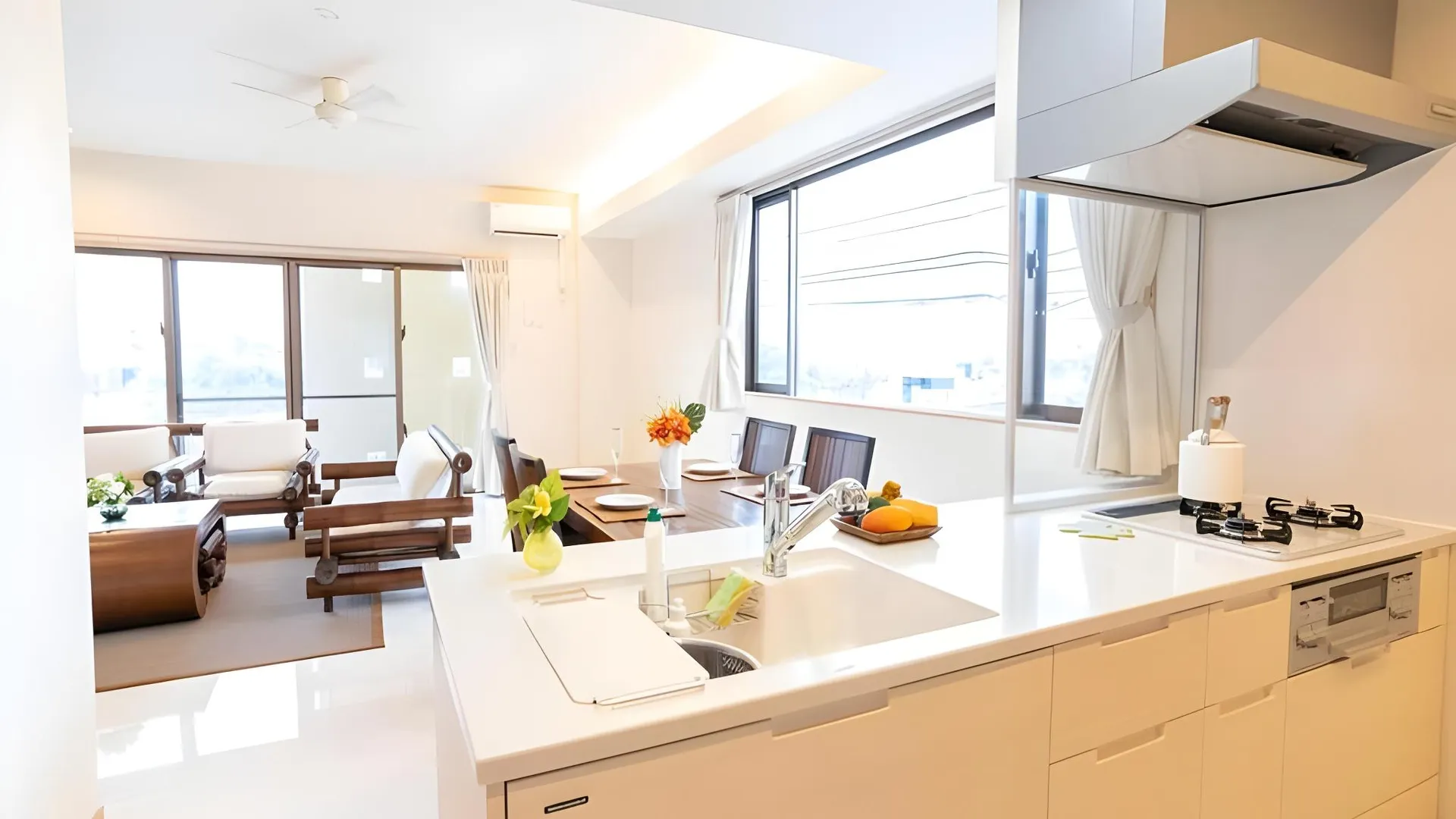 오키나와 본섬 라 하시엔다 마리나 베이 차탄 4성급 게스트하우스 외관