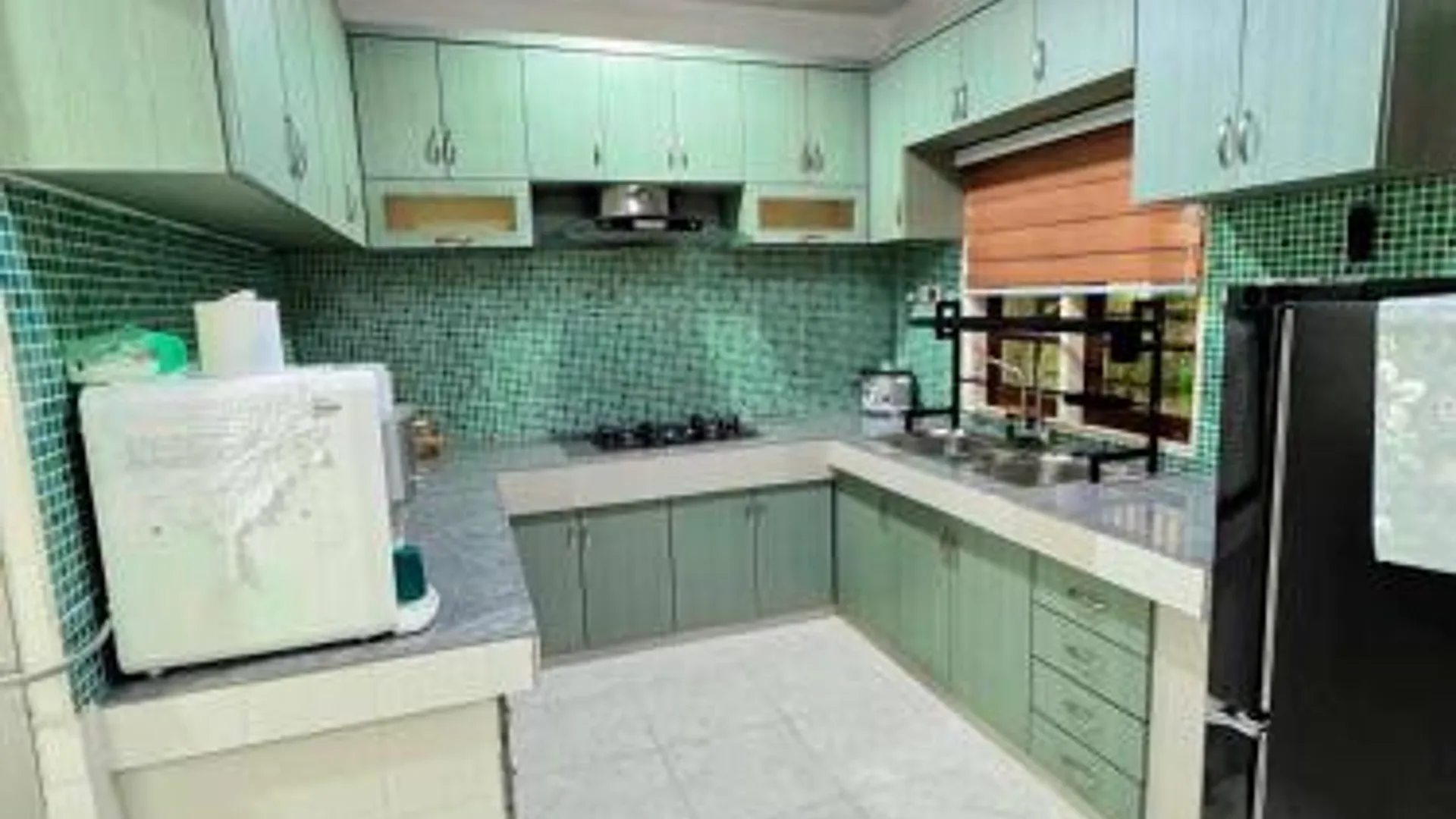 쿠알라테렝가누 쿠알라 이바이의 프라이빗 하우스 (1400m², 침실 6개, 프라이빗 욕실 3개) 3성급 게스트하우스 외관