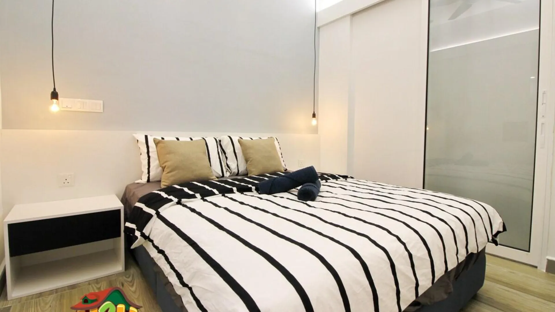 이포 캄풍 자와의 프라이빗 하우스 (800m², 침실 2개, 프라이빗 욕실 2개) 3성급 게스트하우스 스위트룸