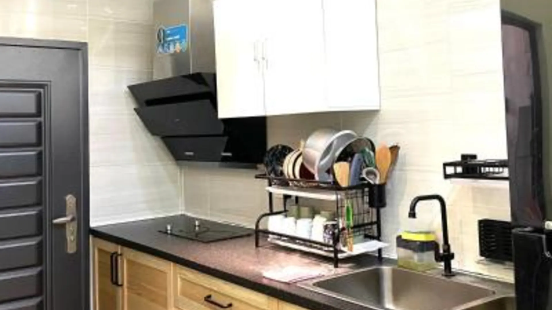 메르싱 반다르 머싱의 프라이빗 하우스 (100m², 침실 3개, 프라이빗 욕실 2개) 4성급 게스트하우스 외관