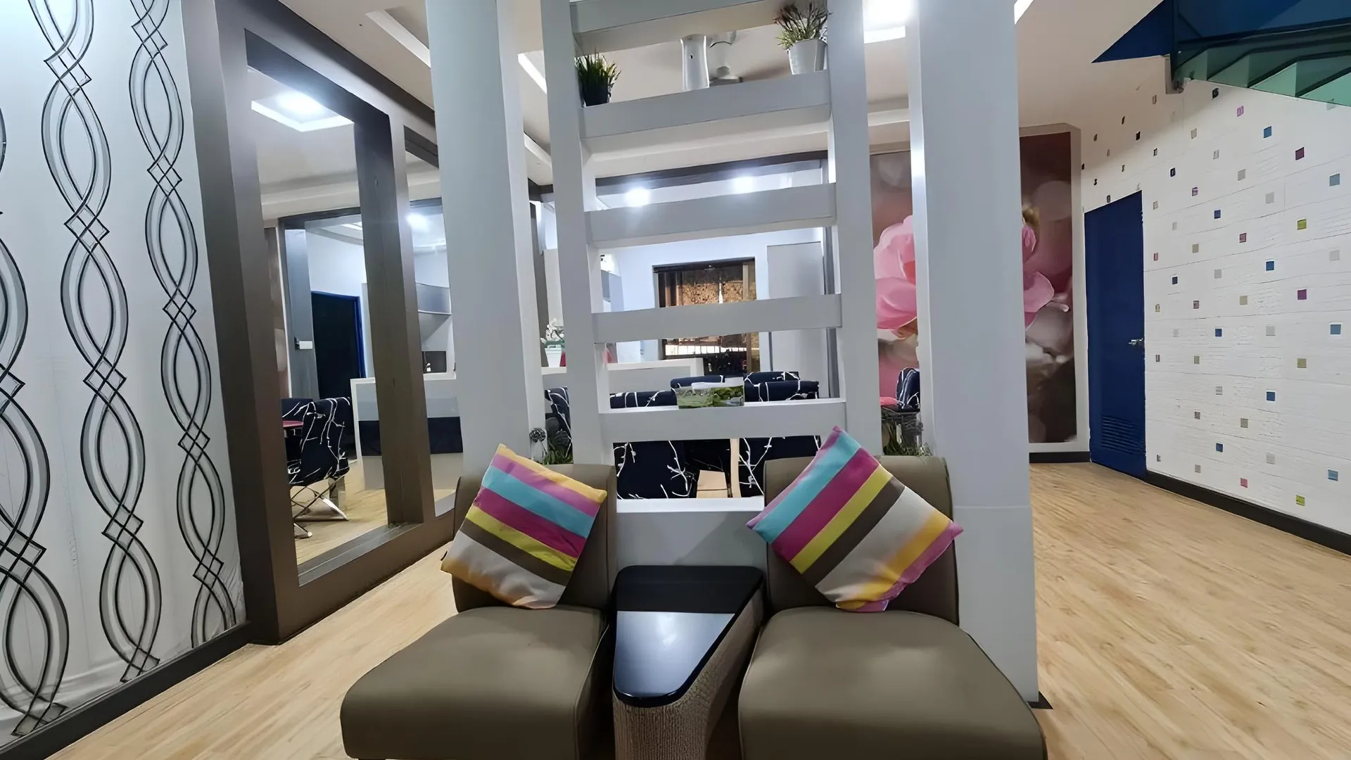 추카이 빈자이의 프라이빗 하우스 (1400m², 침실 4개, 프라이빗 욕실 3개) 3성급 싱글룸 객실