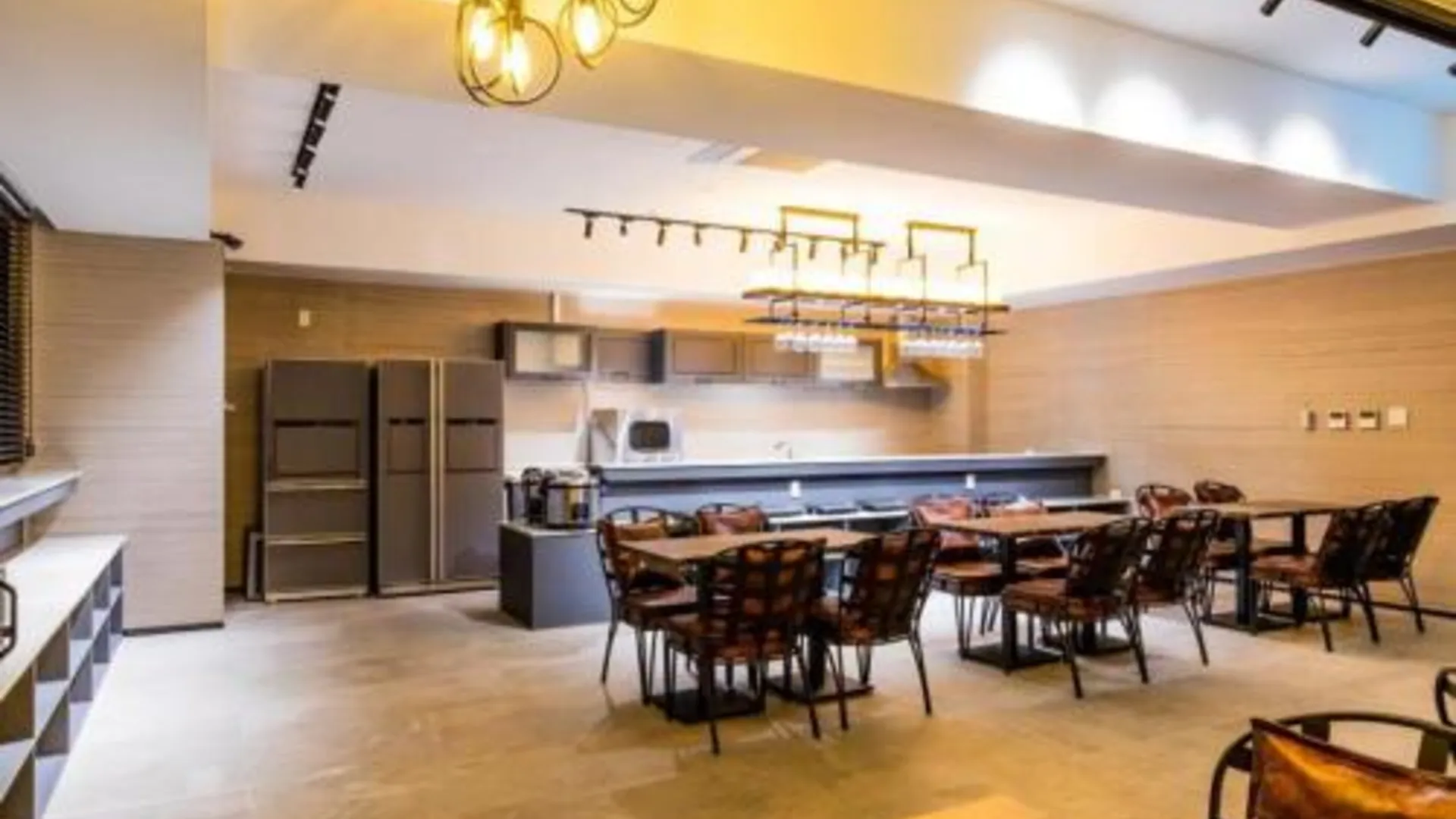 부산 에어스카이 호텔 3성급 호텔 수영장