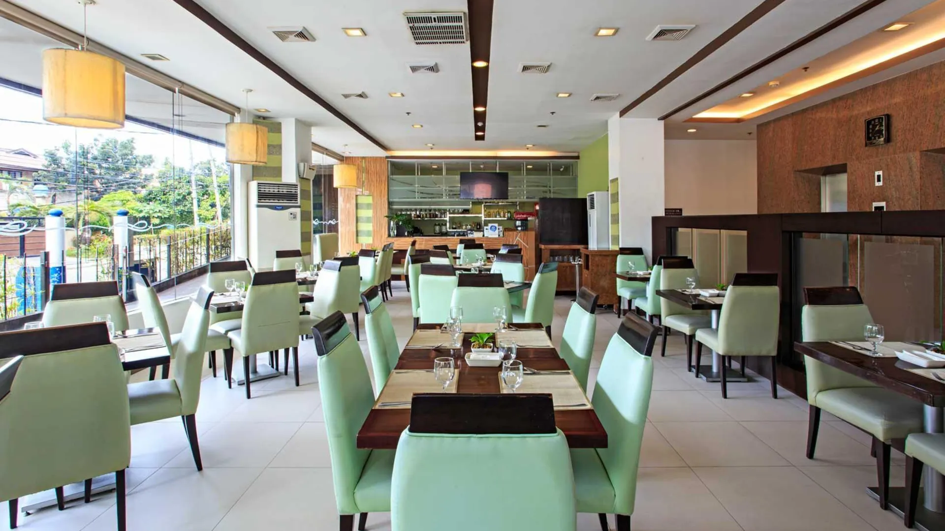 세부 알파 시티 스위트 호텔 4성급 호텔 수영장