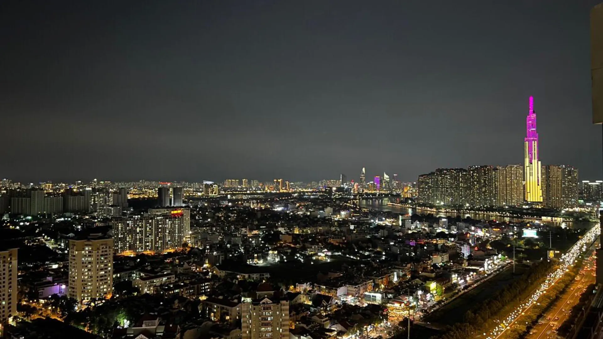 호치민 2군의 아파트먼트 (100m², 침실 1개, 프라이빗 욕실 1개) 4성급 싱글룸 객실