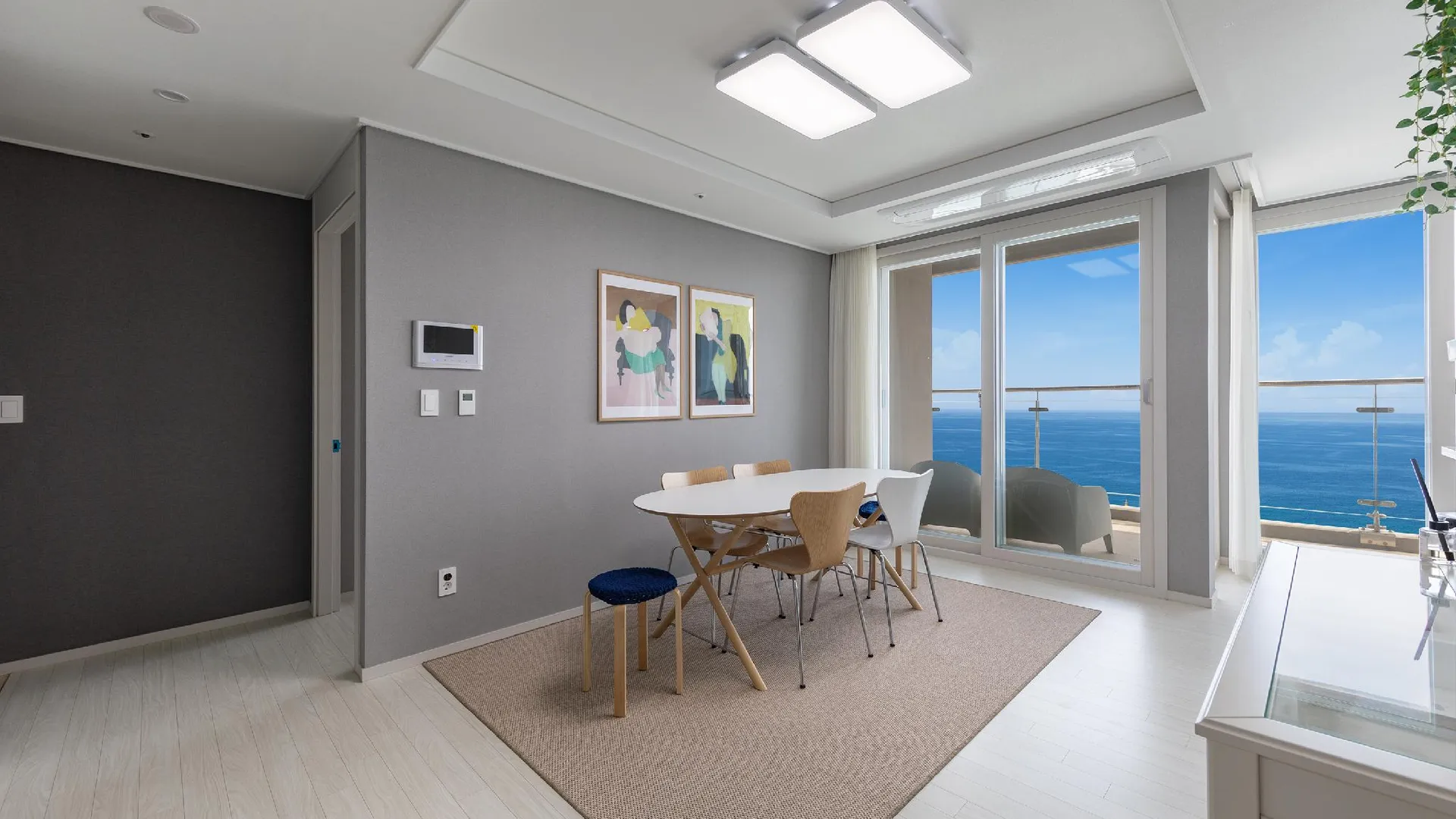 강릉 Ocean stay★ three room half ocean view room01 4성급 게스트하우스 로비