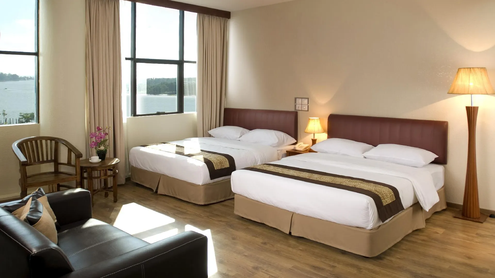 무아르 무아라르 99 호텔 2성급 호텔 스위트룸