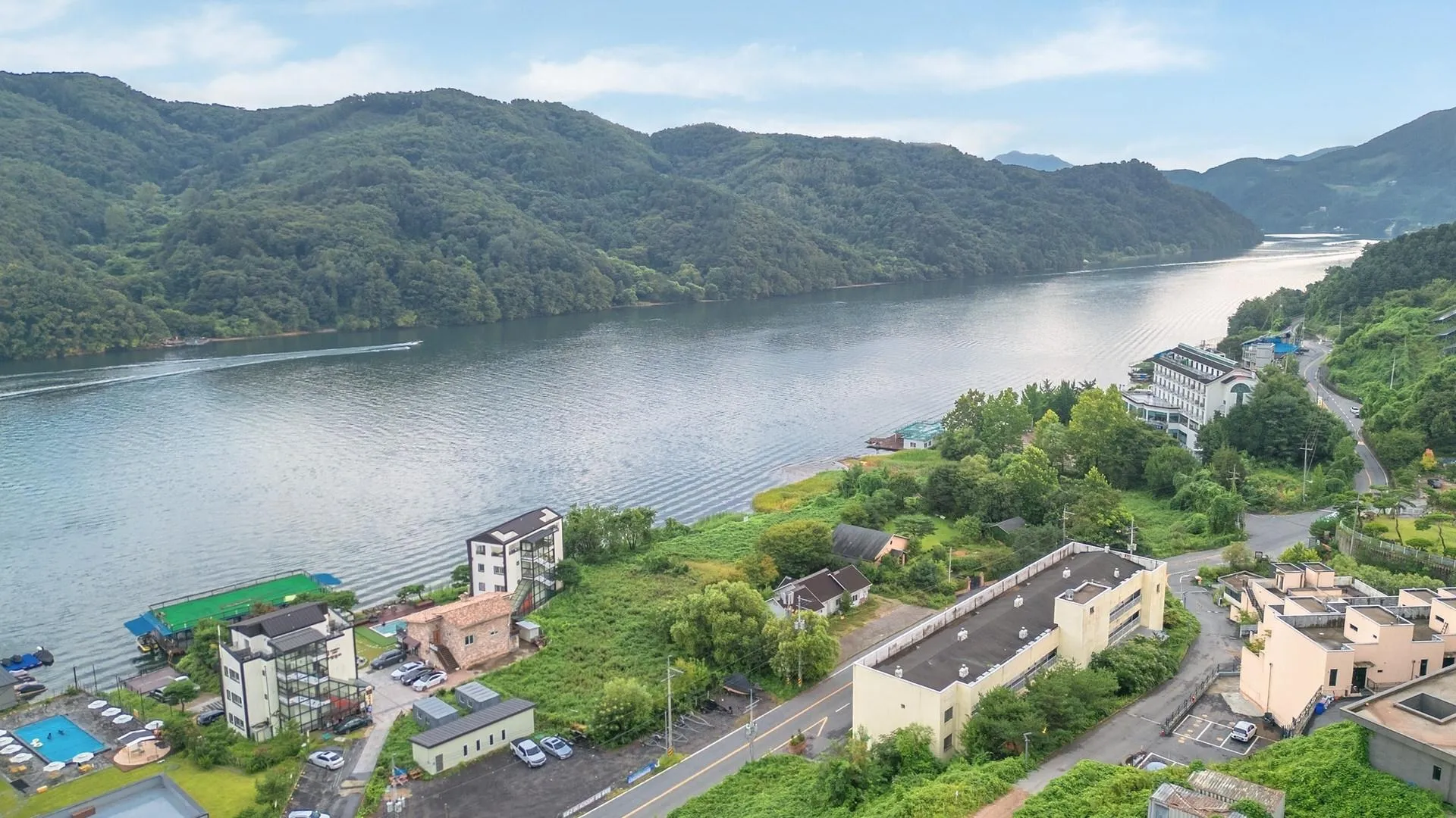 가평 가평 클럽피쉬빌라스 애견동반 펜션 3성급 게스트하우스 전망