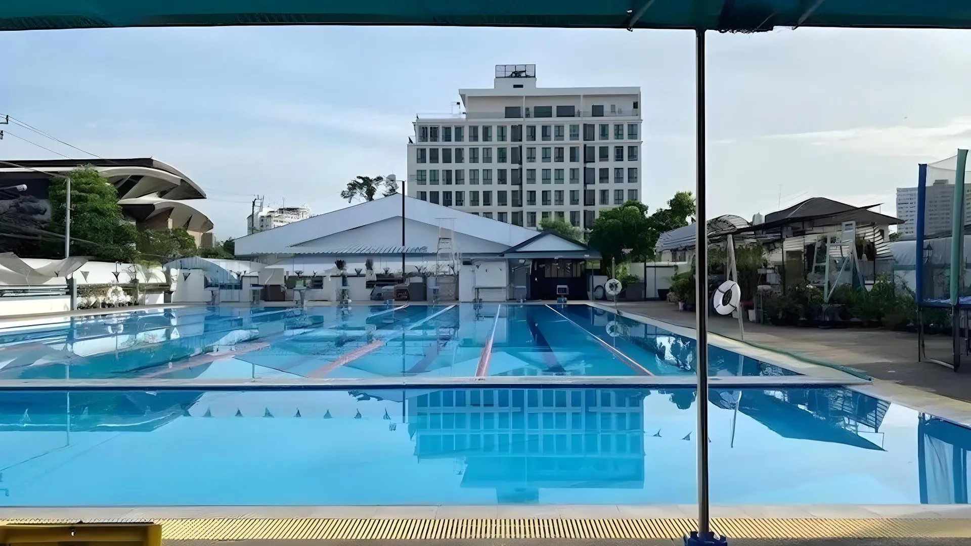 방콕 레온 라살 호텔 앤 레지던스 4성급 호텔 로비