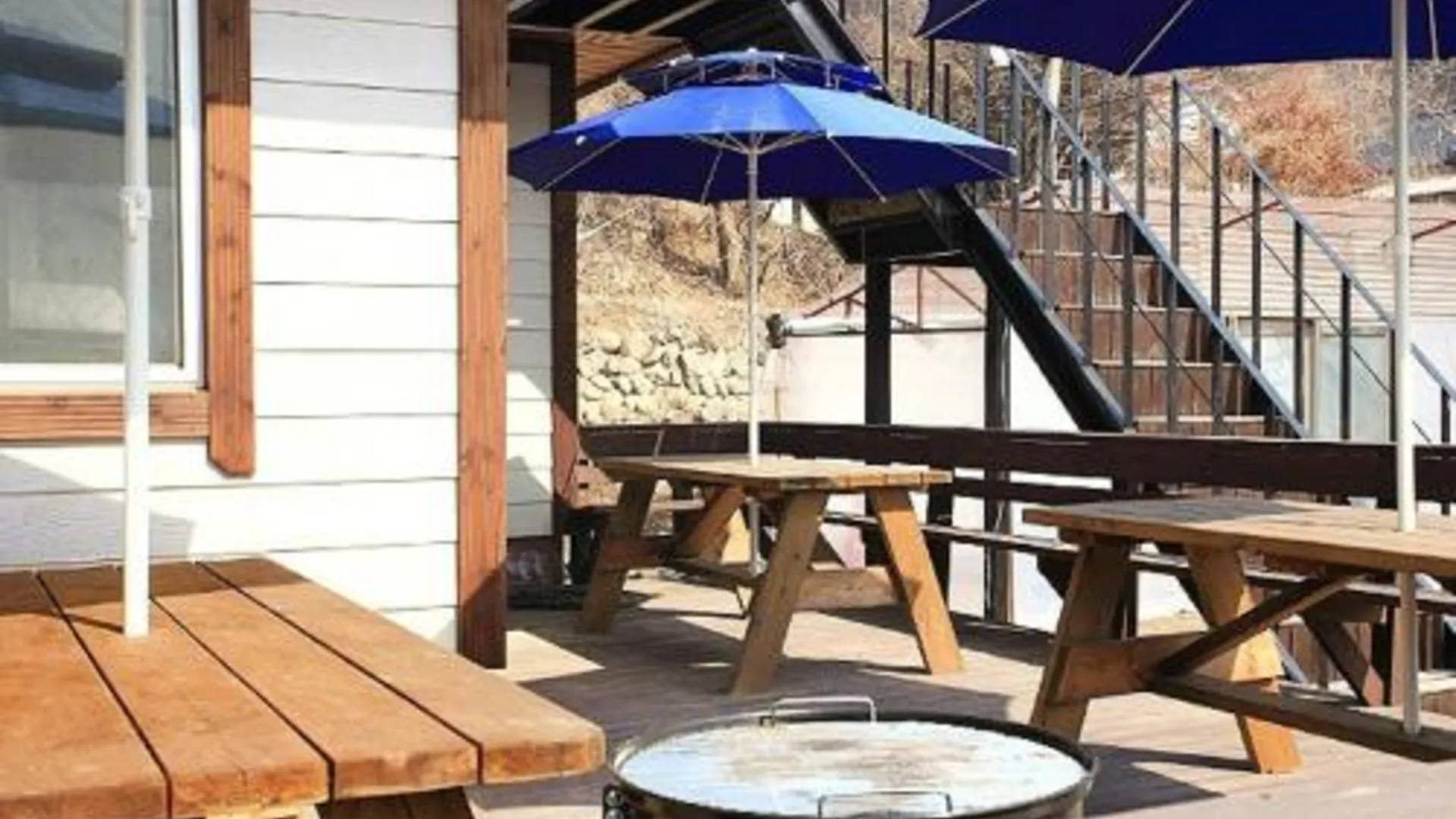 가평 가평 다큐하우스펜션 2성급 게스트하우스 레스토랑