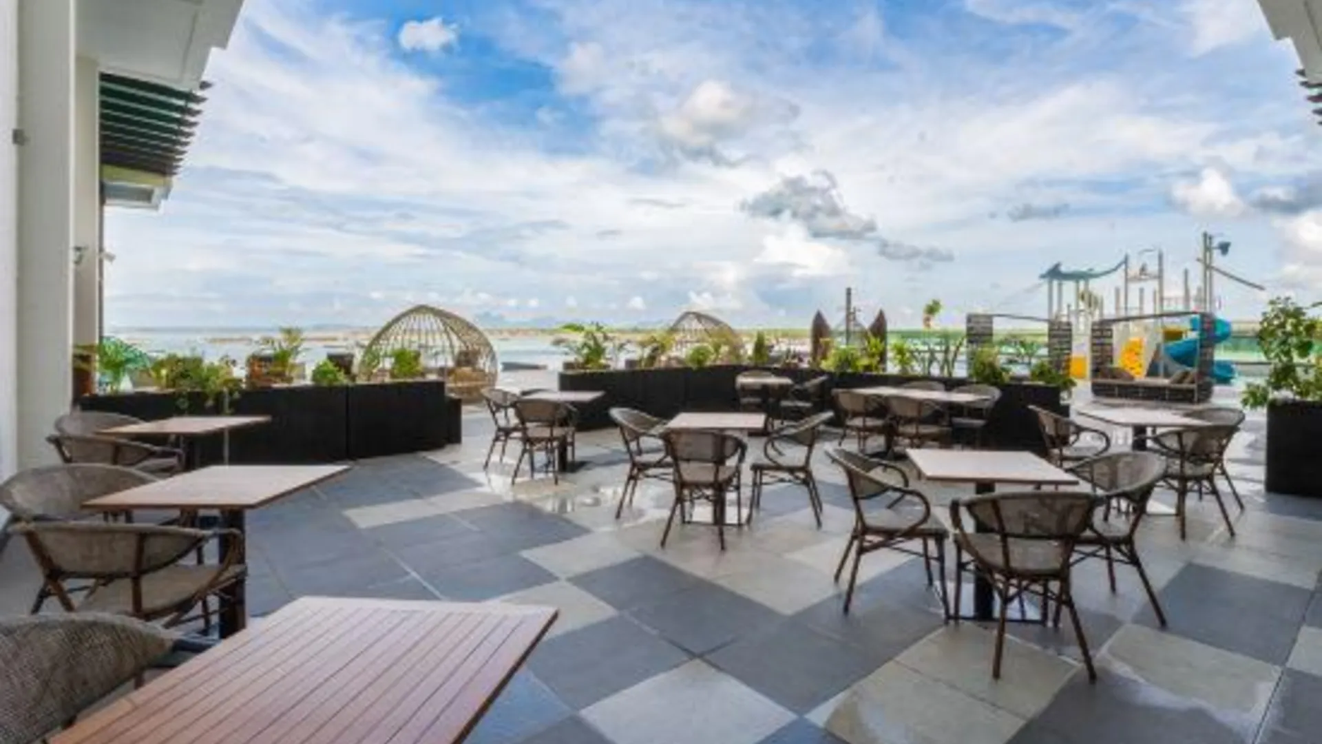 셈포르나 Seafest REGENCY 5성급 호텔 부대시설