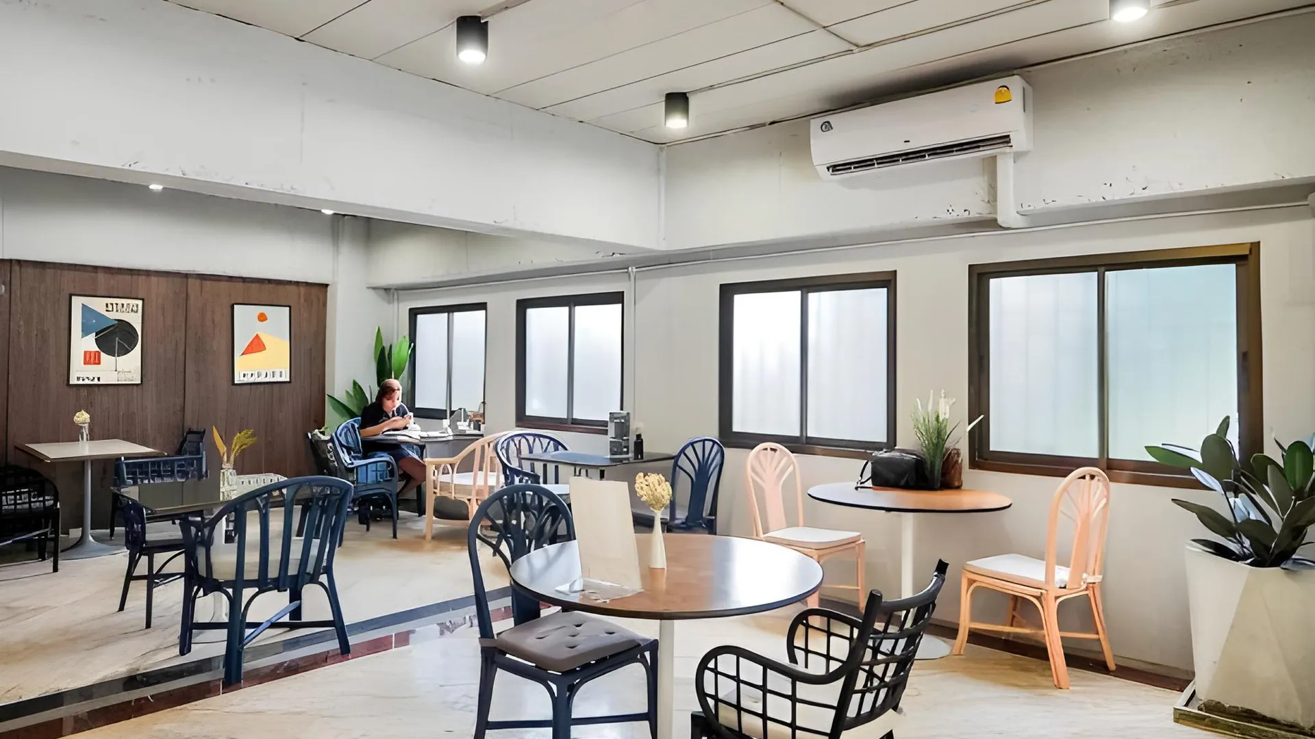 방콕 사프란 힐 민부리 3성급 호텔 수영장