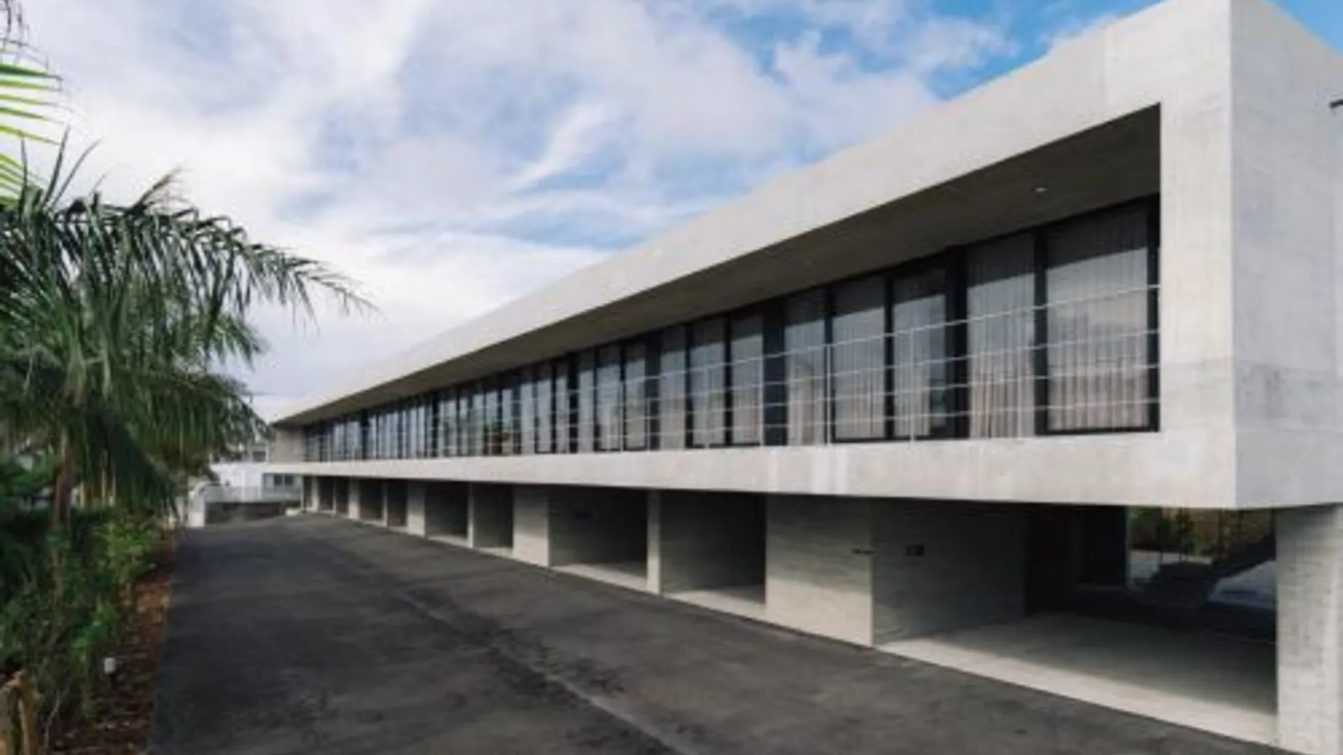 오키나와 본섬 보스코 요미탄 리조트 콘도미니엄 3성급 게스트하우스 스위트룸