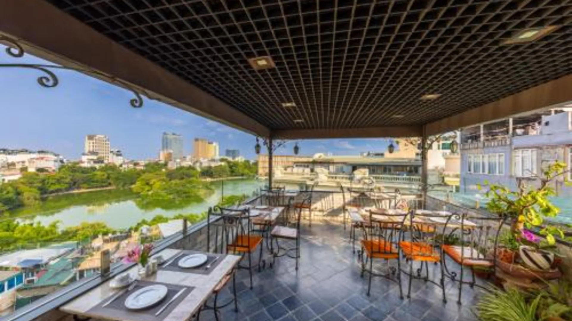 하노이 센터 포인트 하노이 3성급 호텔 로비