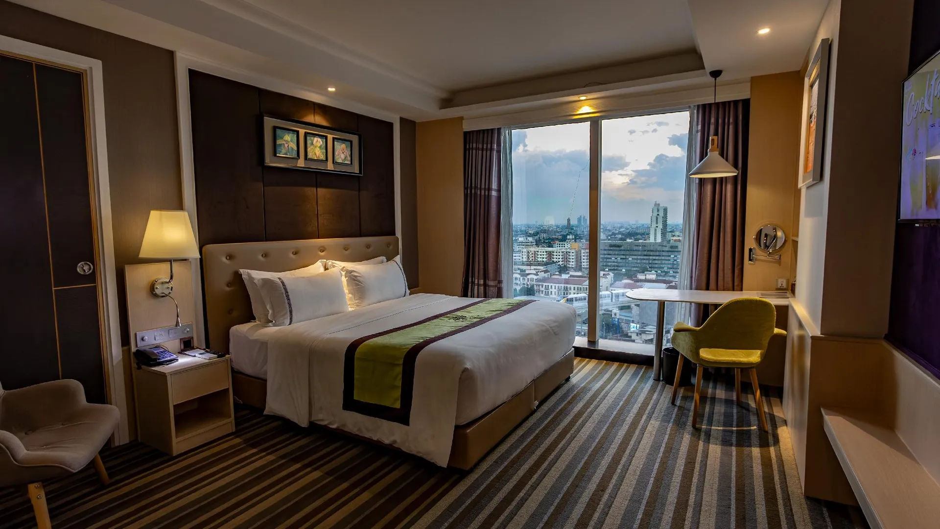 방콕 더 바자 호텔 방콕 – MRT 랏프라오 랏차다피섹 5성급 호텔 전망