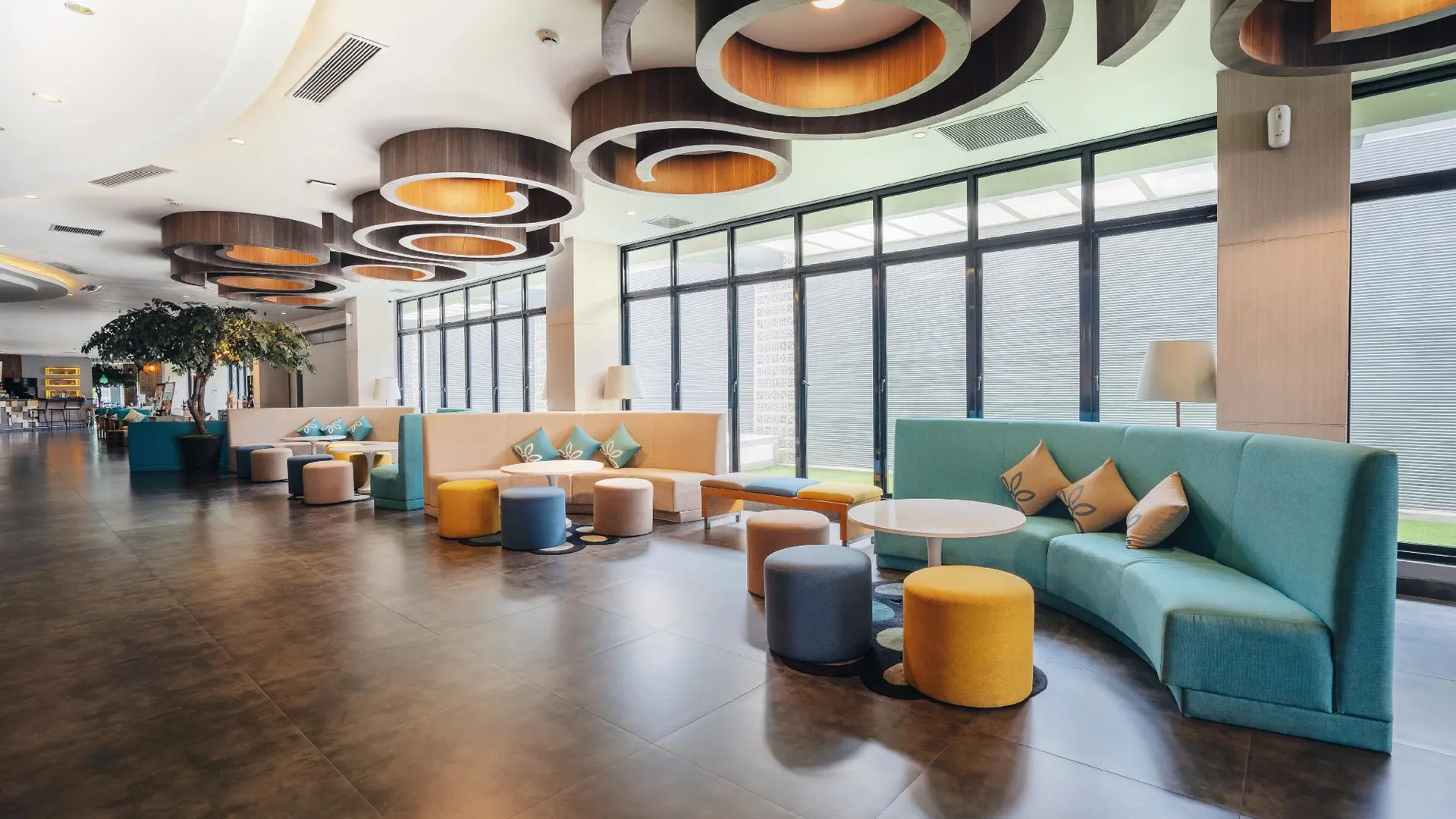 발리 카마니야 페티텐겟 스미냑 4성급 호텔 로비