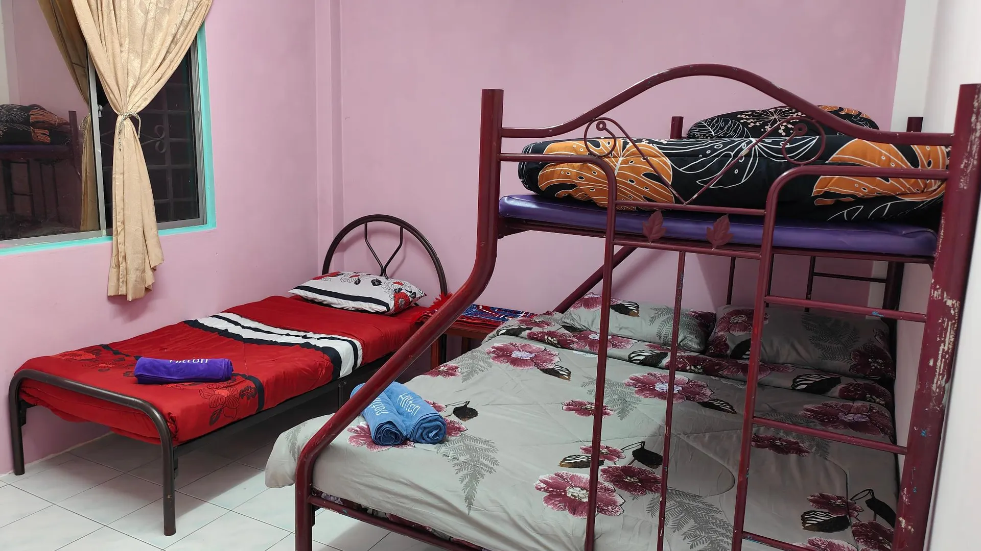 카메론 하일랜즈 타나 라타의 프라이빗 하우스 (86m², 침실 3개, 프라이빗 욕실 2개) 2성급 싱글룸 스위트룸