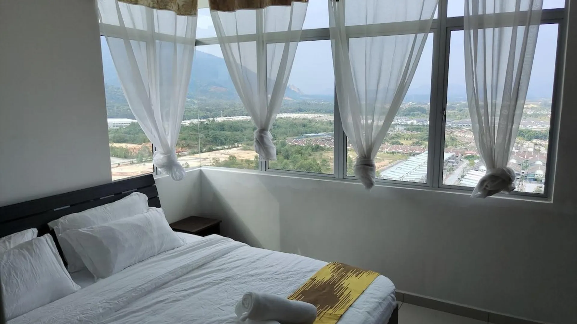 이포 캄퐁 울루 세포르의 아파트먼트 (0m², 침실 3개, 프라이빗 욕실 2개) 4성급 싱글룸 객실