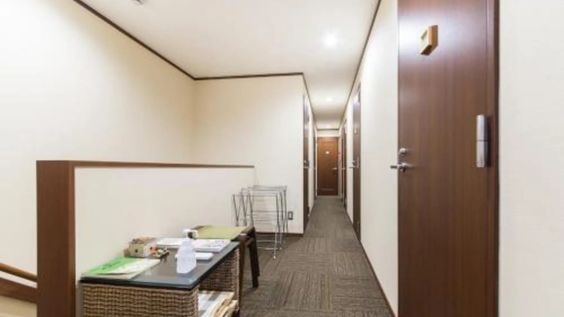 교토 Woman Only Guesthouse Nanohana (Female only) 1성급 호텔 수영장