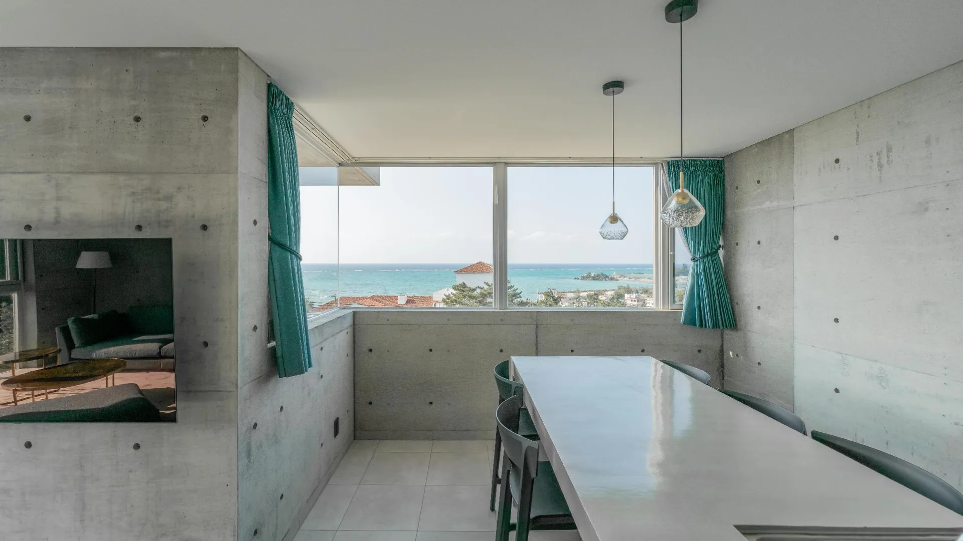 오키나와 본섬 온나의 프라이빗 하우스 (146m², 침실 4개, 프라이빗 욕실 2개) 5성급 호텔 수영장