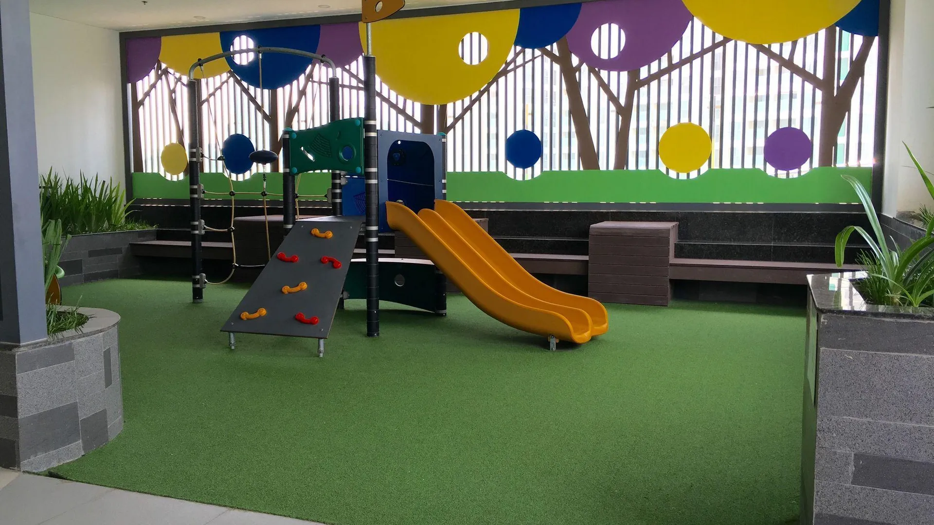 호치민 4군의 아파트먼트 (30m², 침실 1개, 프라이빗 욕실 1개) 4성급 싱글룸 수영장