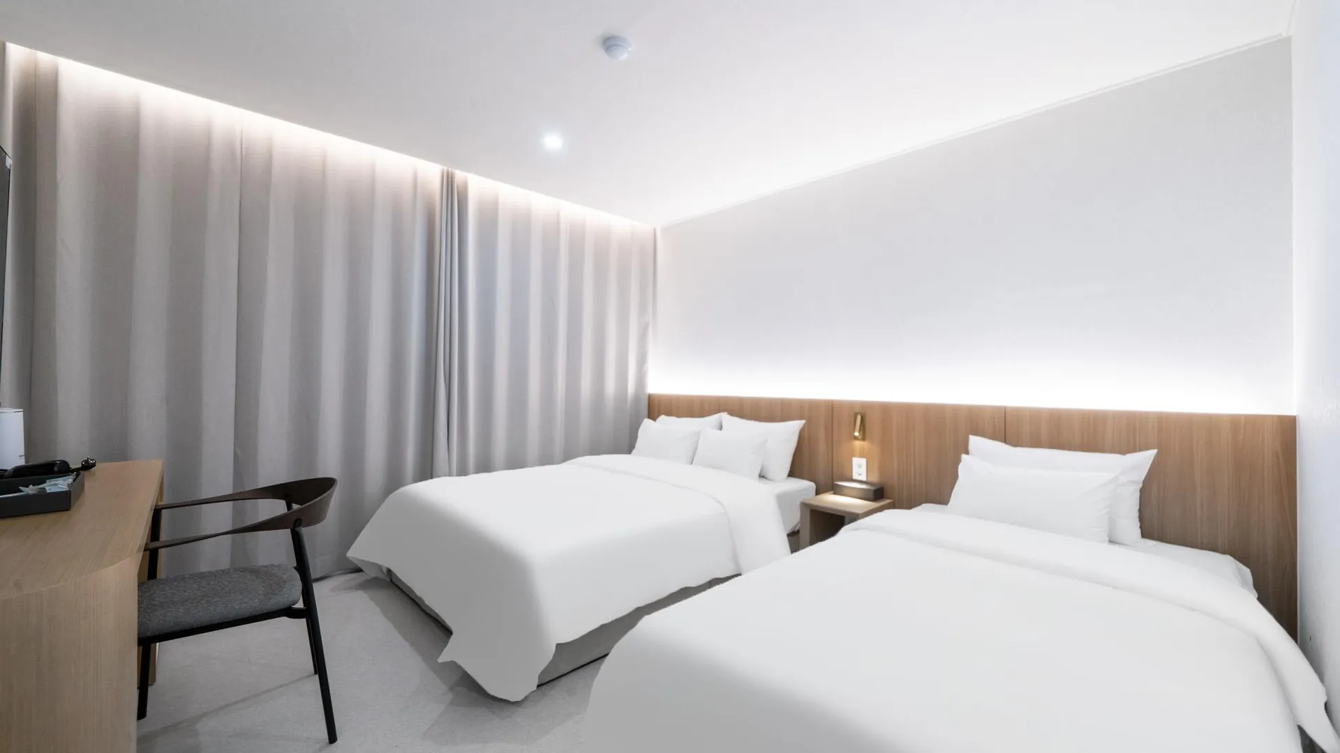 충주 충주 H Avenue 에이치에비뉴 충주역점 2성급 호텔 객실