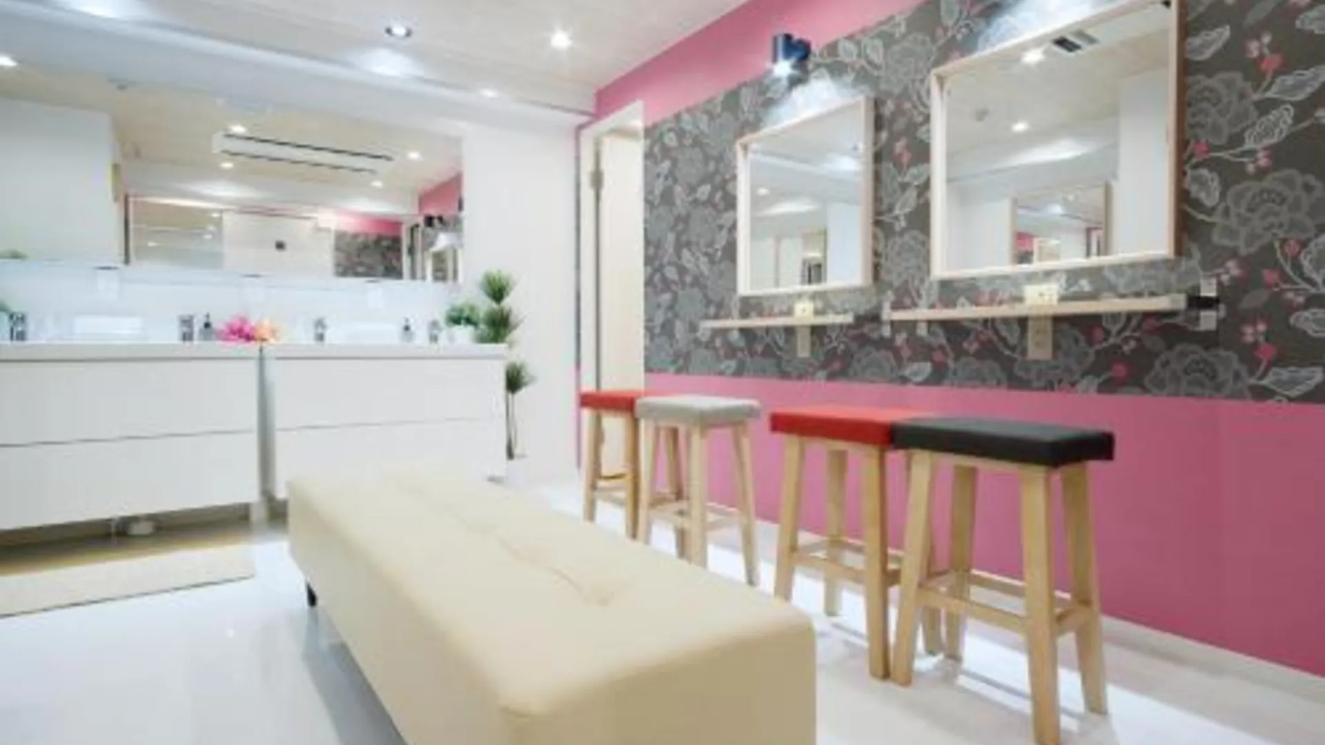 오사카 필 오사카 유 2성급 호텔 수영장