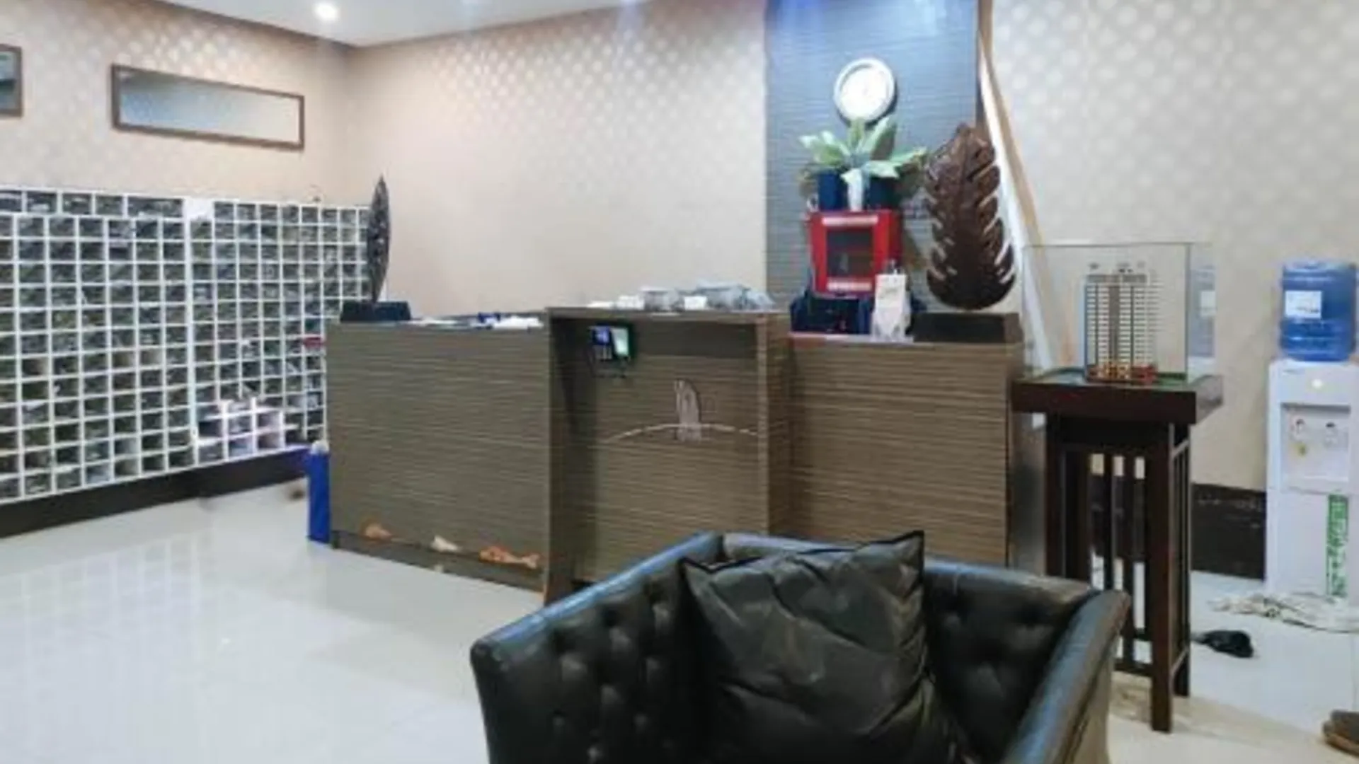 세부 산마리노 JY7 렌탈스 바이 레드도어즈 1성급 호텔 전망