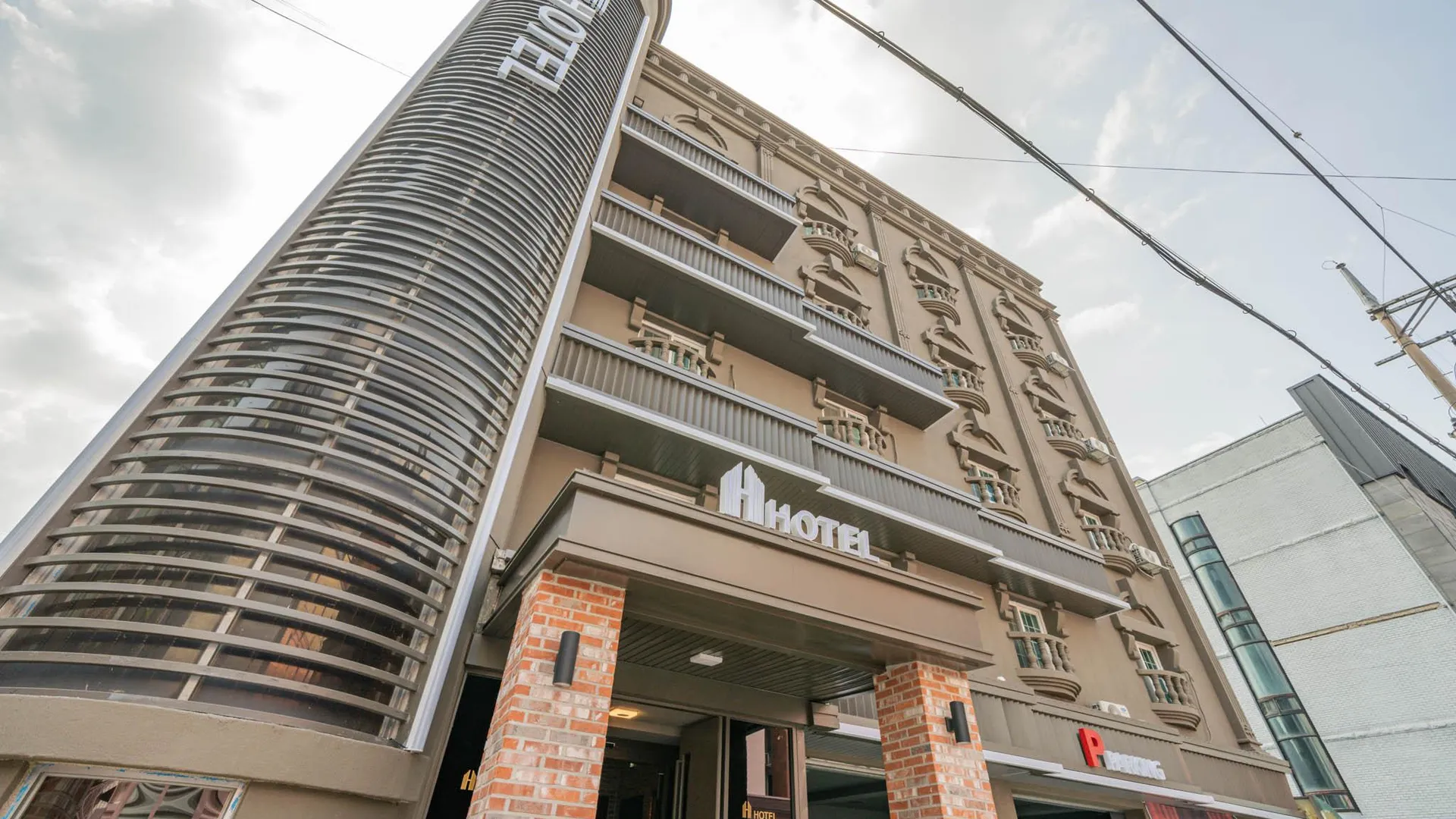 전주 전주 우아동 에이치호텔 호텔 로비