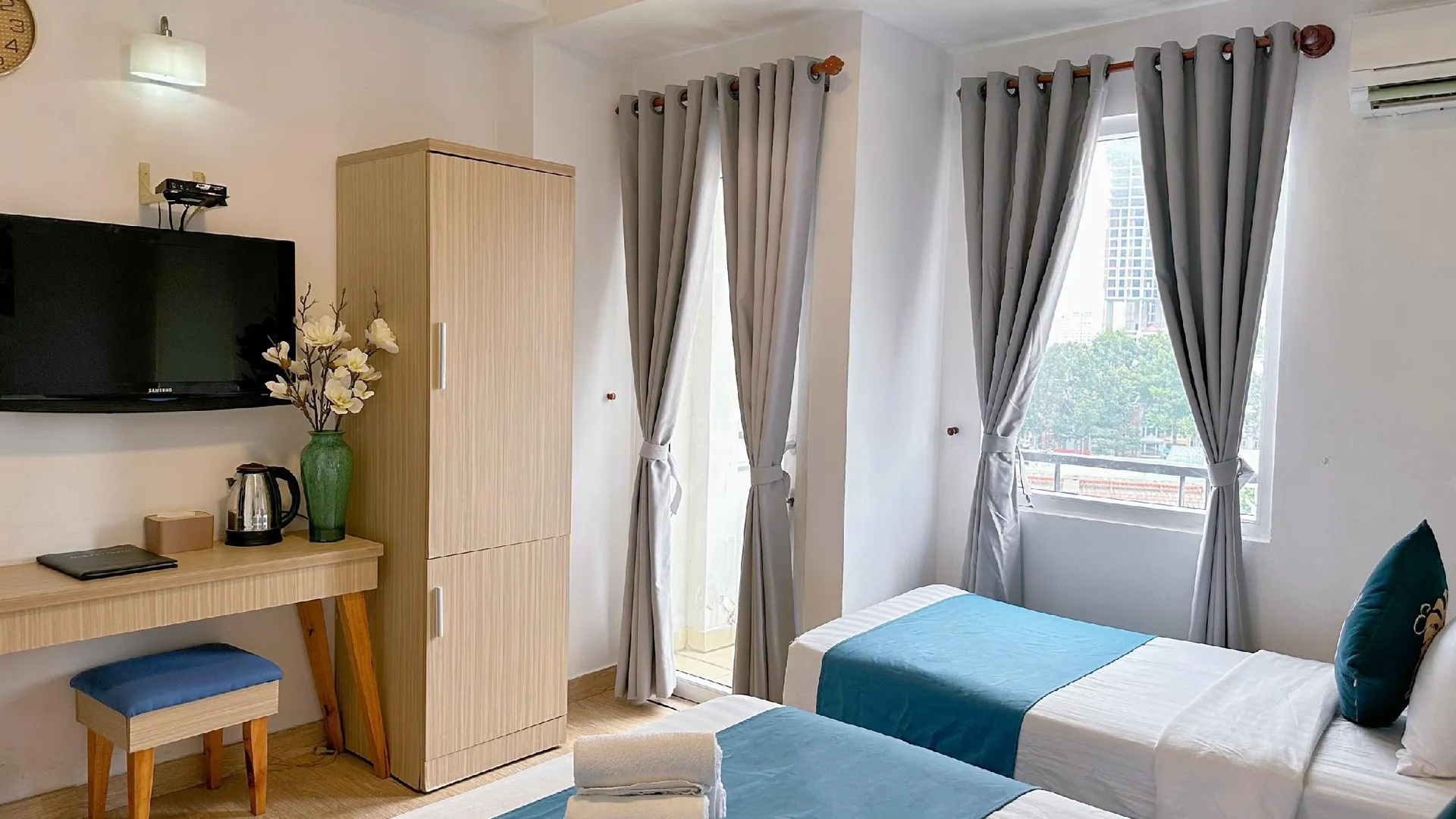 호치민 KT 메라키 부티크 호텔- 부이 비엔 워킹 스트리트 3성급 호텔 스위트룸