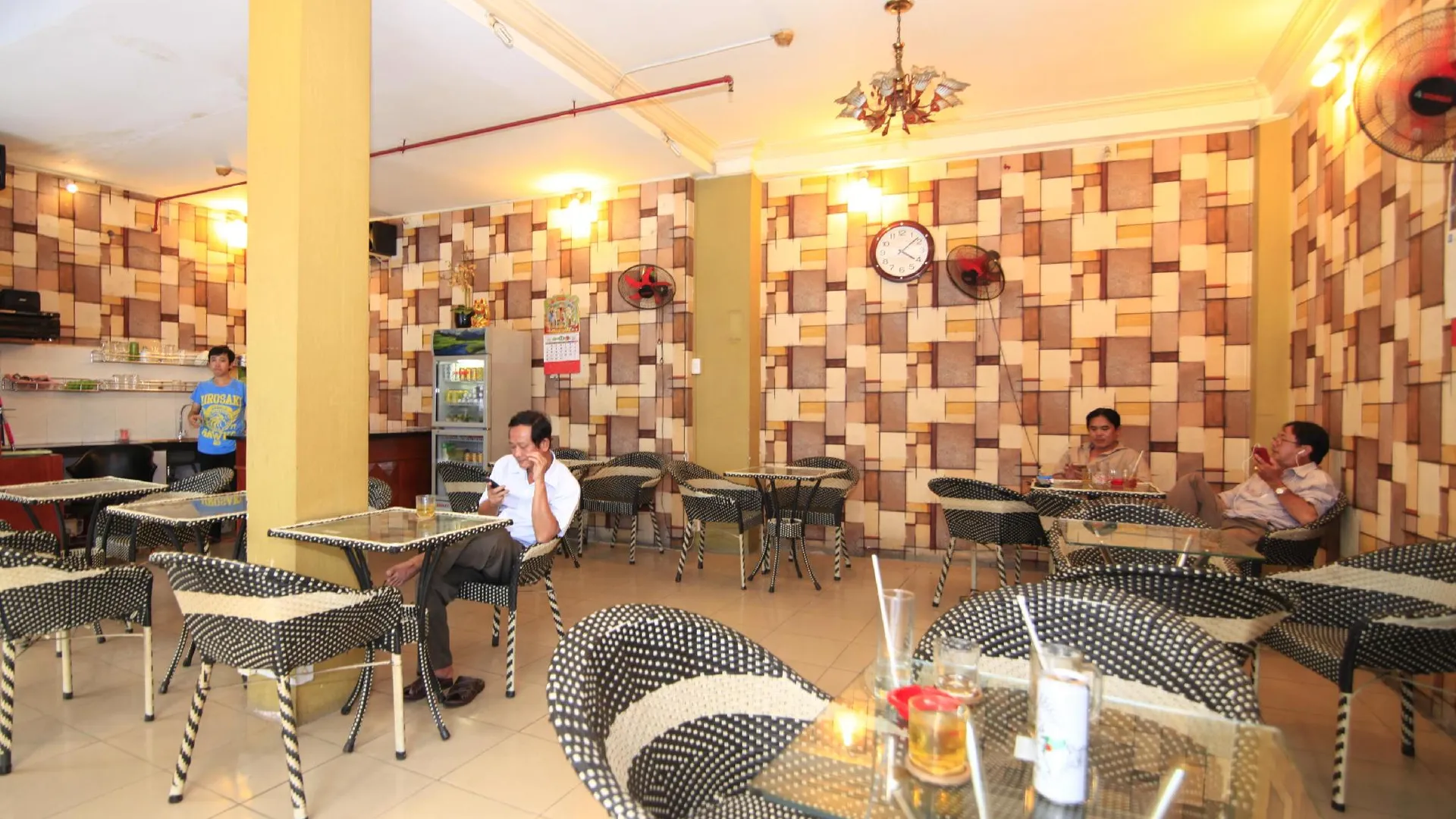 호치민 트루옹 지앙 호텔 1성급 호텔 수영장