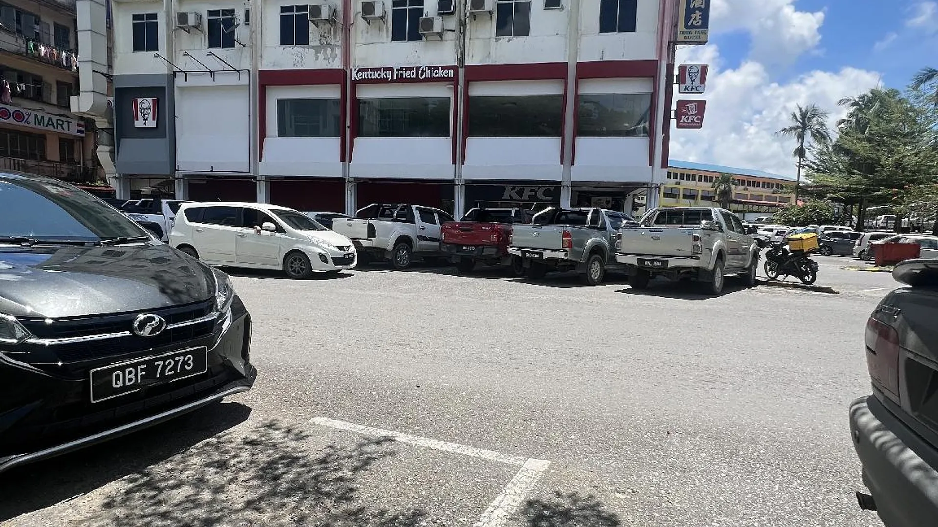 카핏 DUNG FANG HOTEL 1성급 호텔 전망