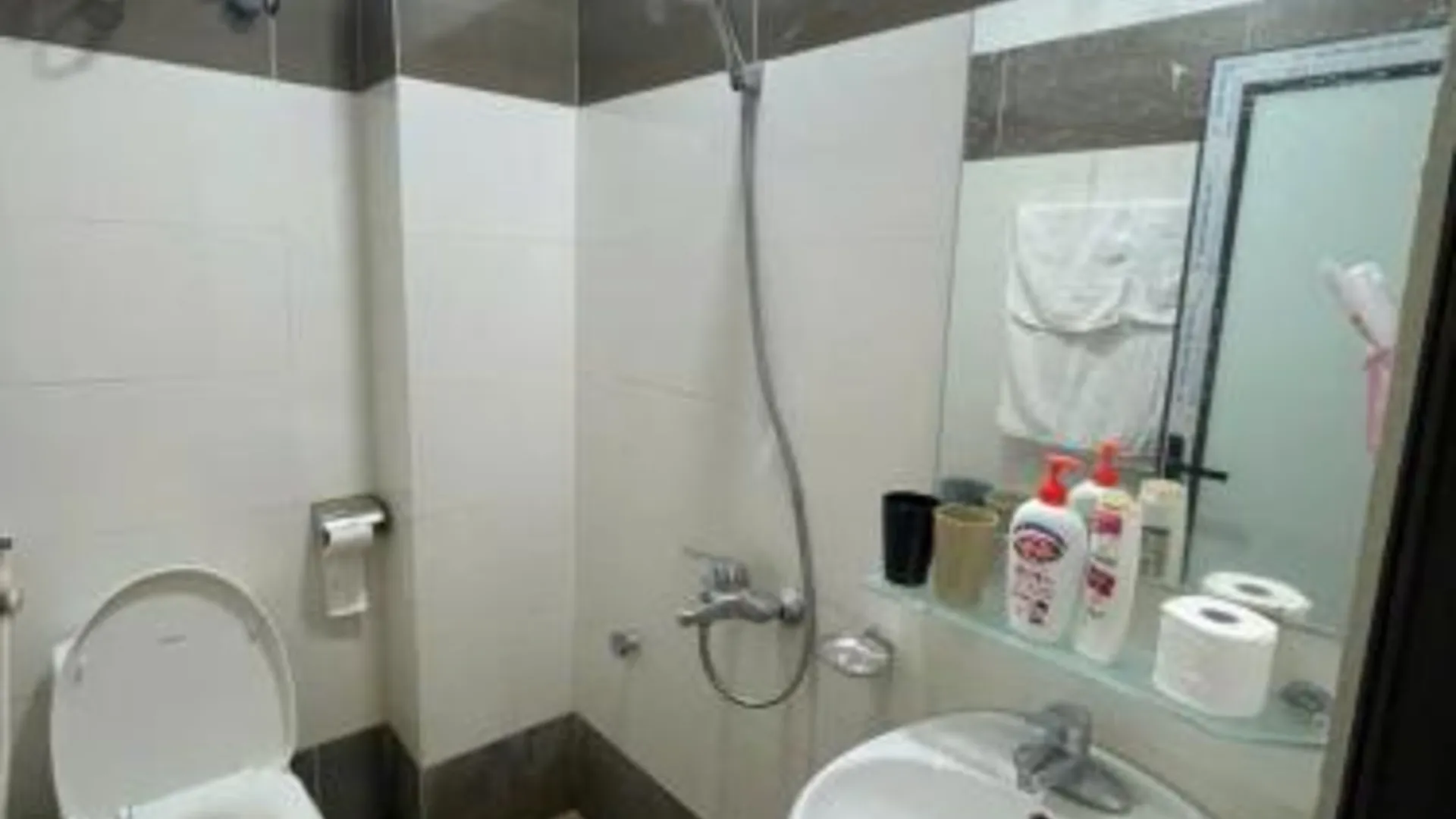 하노이 럭스 파라다이스 레지던스 21 응우옌반쪼이 4성급 호텔 스위트룸