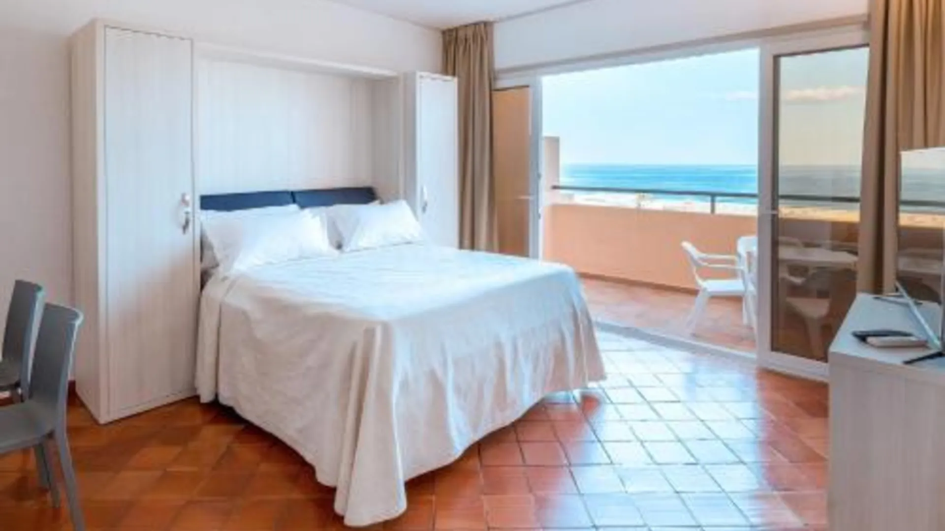 라고스 돔 페드로 라고스 3성급 호텔 스위트룸