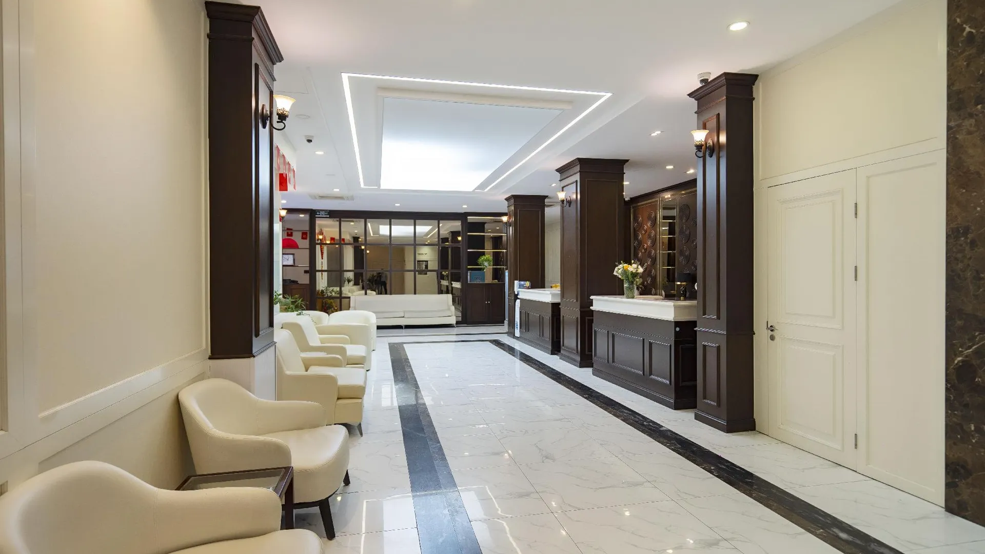 하노이 아이비 호텔 앤 아파트먼트 2성급 호텔 외관