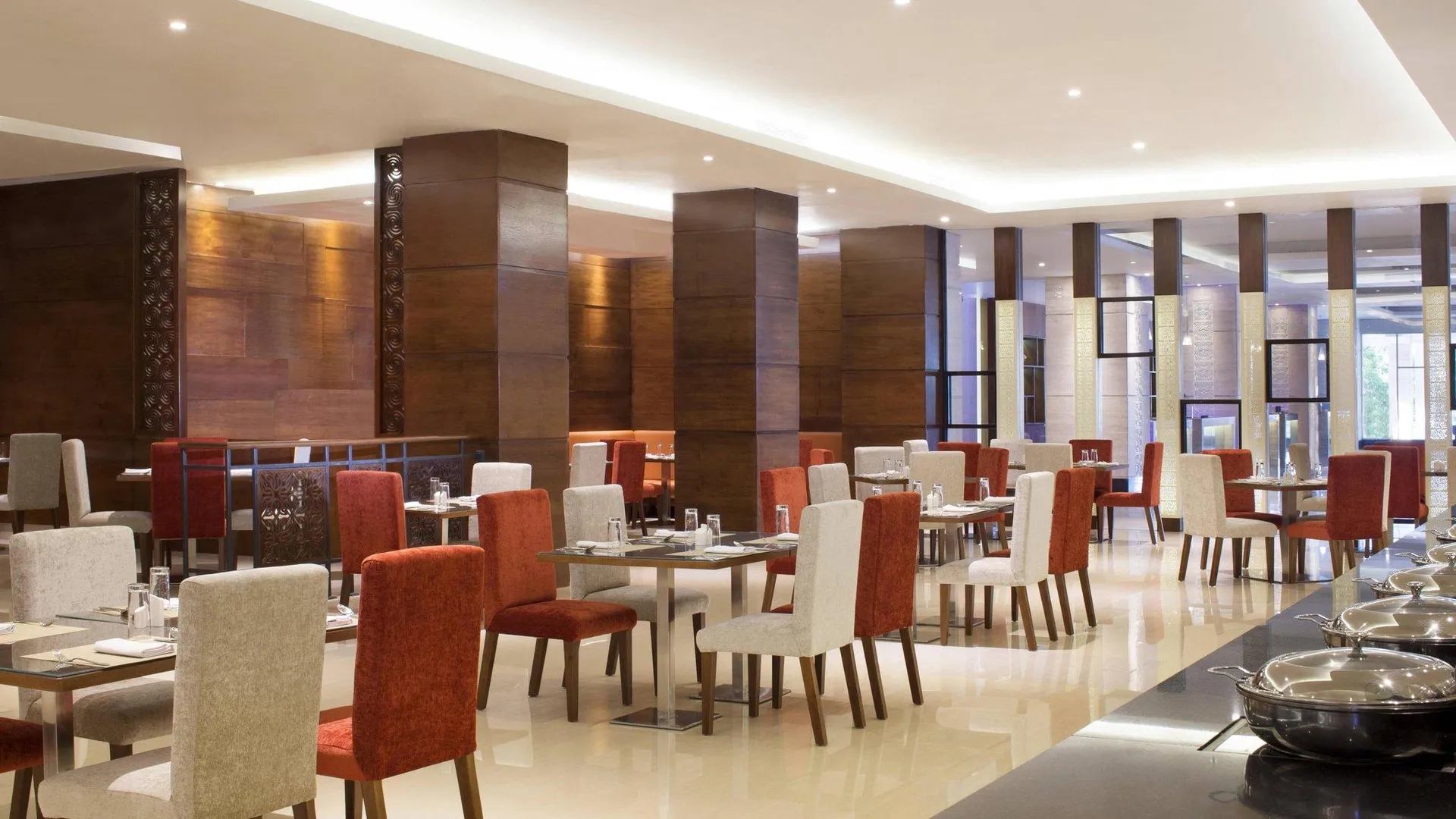 마카사르 포 포인트 바이 쉐라톤 마카사르 4성급 호텔 레스토랑