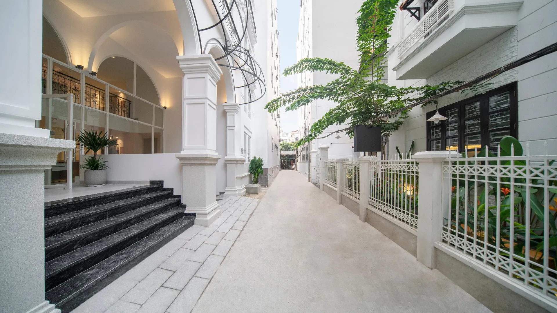 호치민 M 빌리지 리빙 꾸롱 3성급 호텔 외관