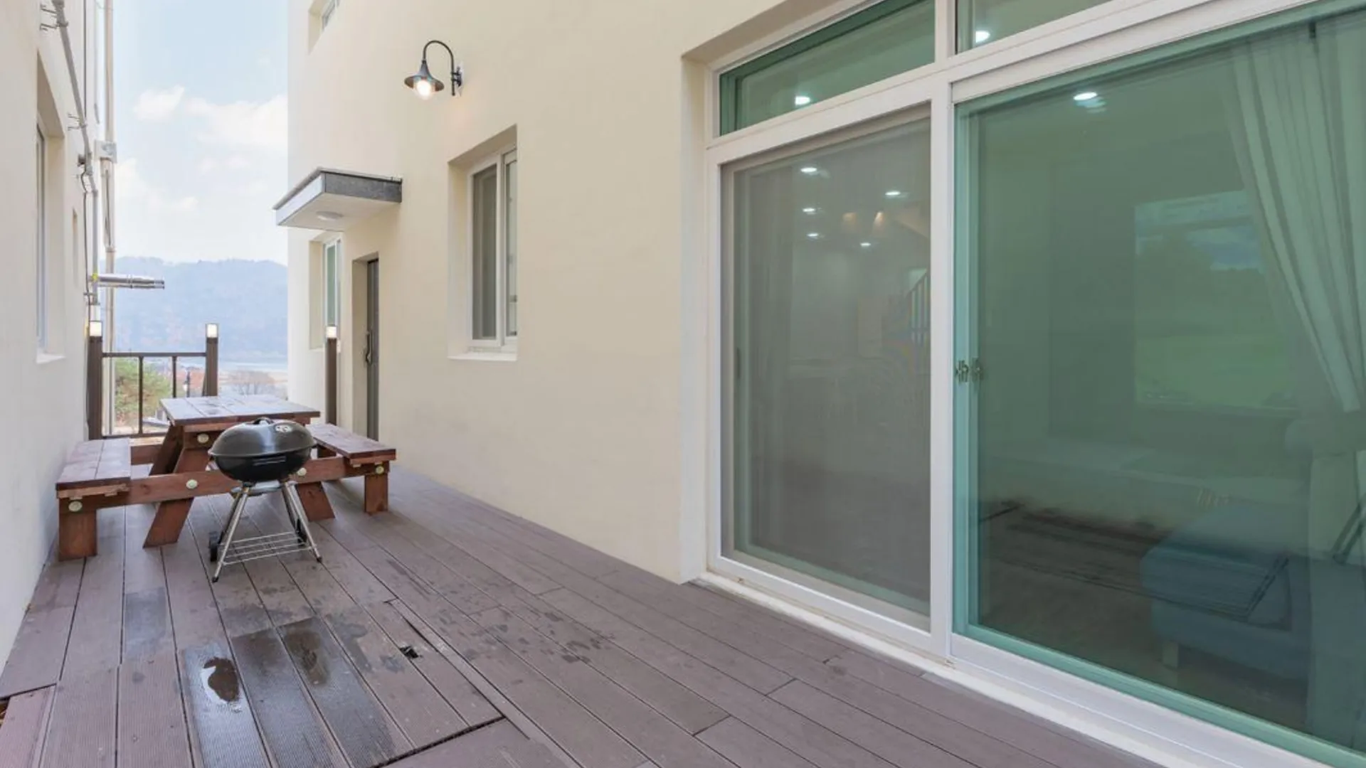 가평 가평 비버스스크린골프키즈풀빌라 2성급 게스트하우스 수영장