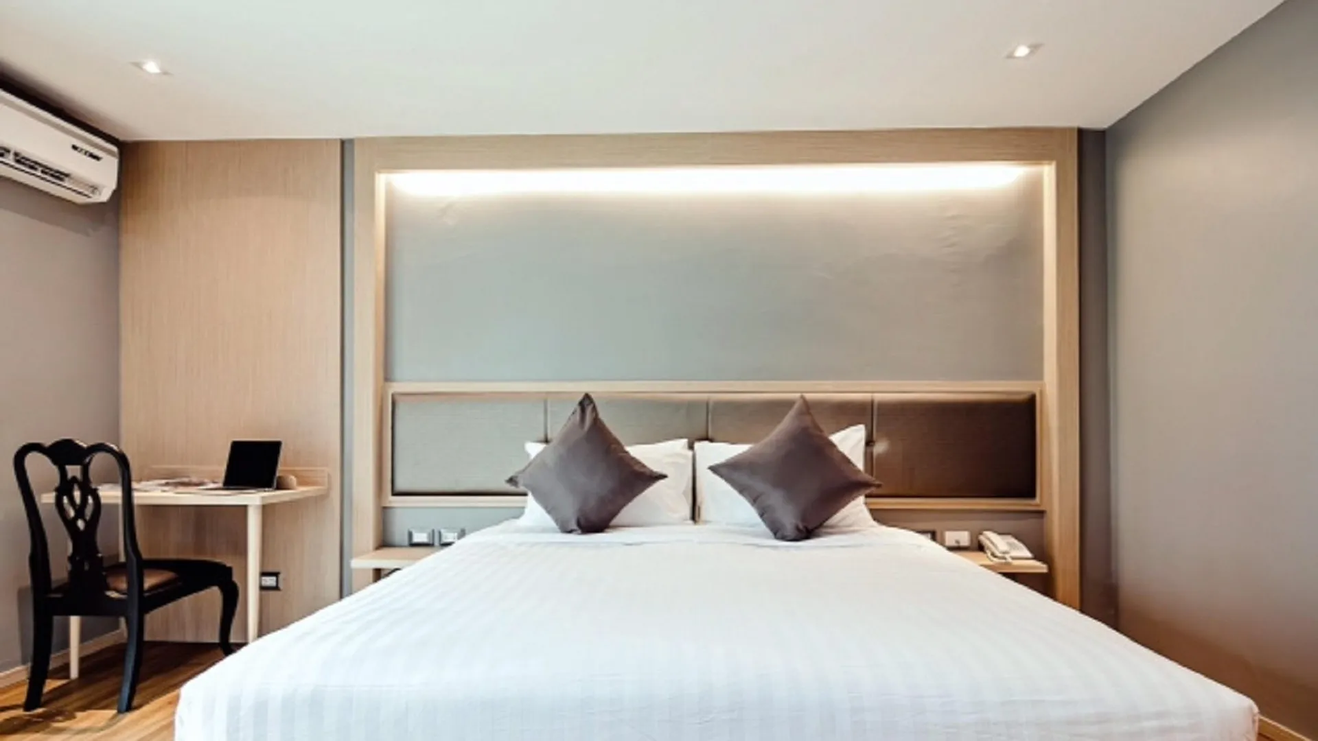 방콕 쓰리 수쿰빗 호텔 3성급 호텔 객실