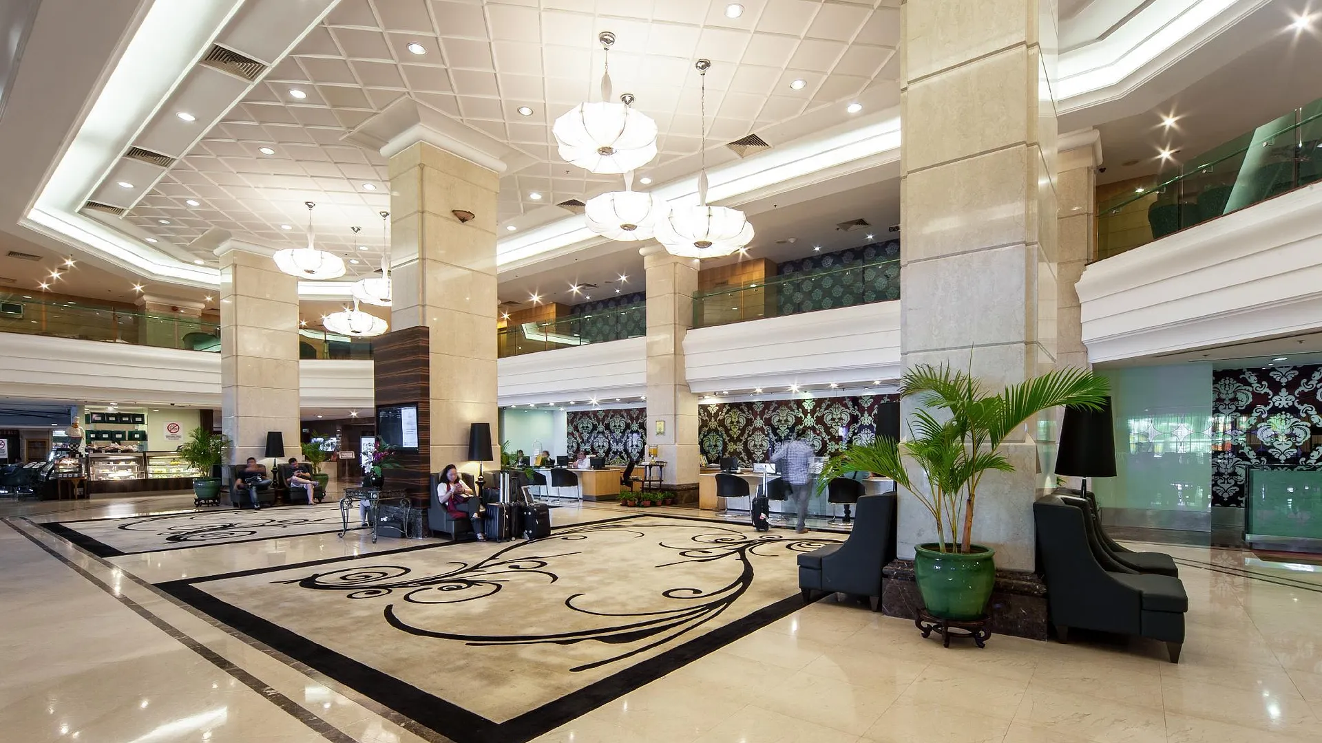 코타키나발루 프로미네이드 호텔 4성급 호텔 로비