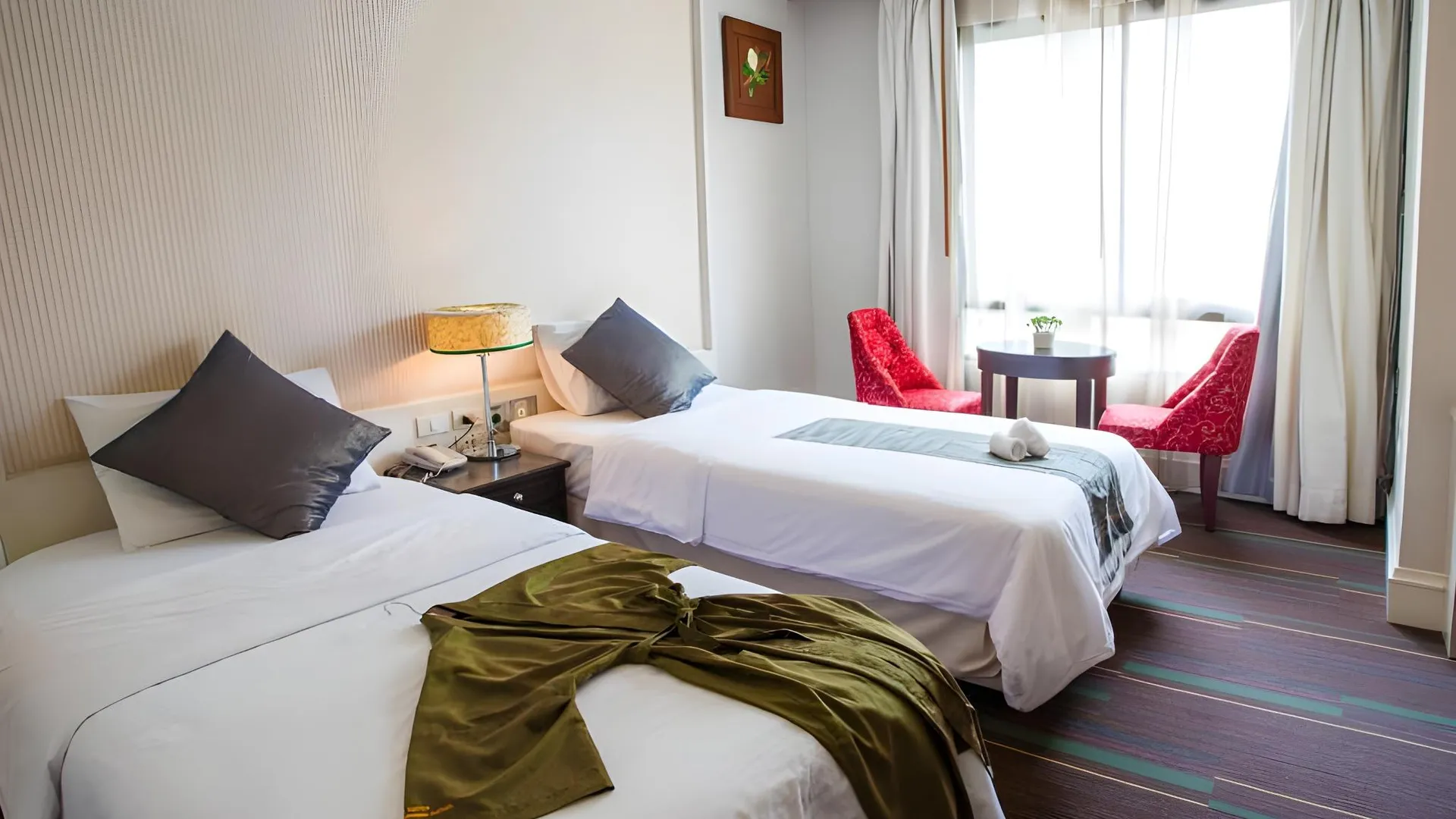 방콕 아프로디테 인 호텔 3성급 호텔 스위트룸