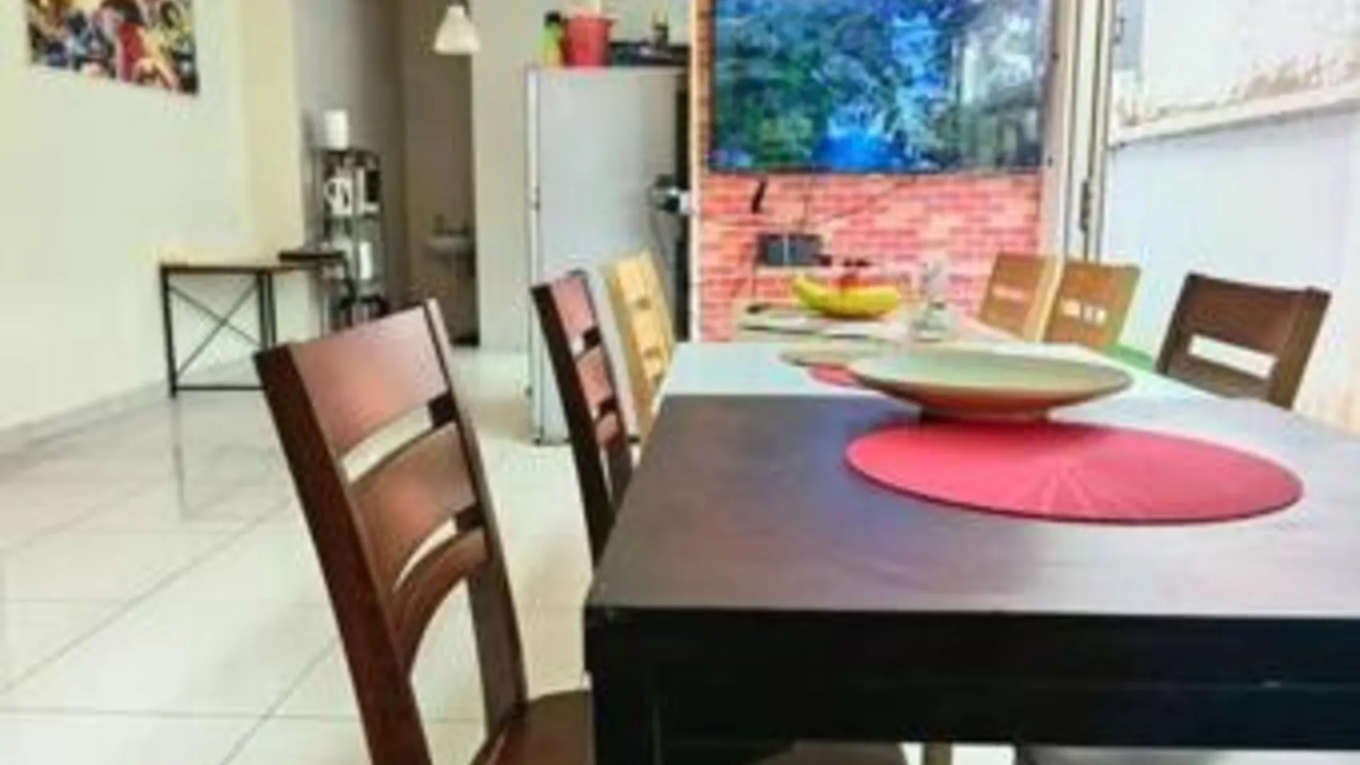 조호바루 / 조호르바루 스쿠다이의 프라이빗 하우스 (350m², 침실 4개, 프라이빗 욕실 5개) 4성급 게스트하우스 레스토랑